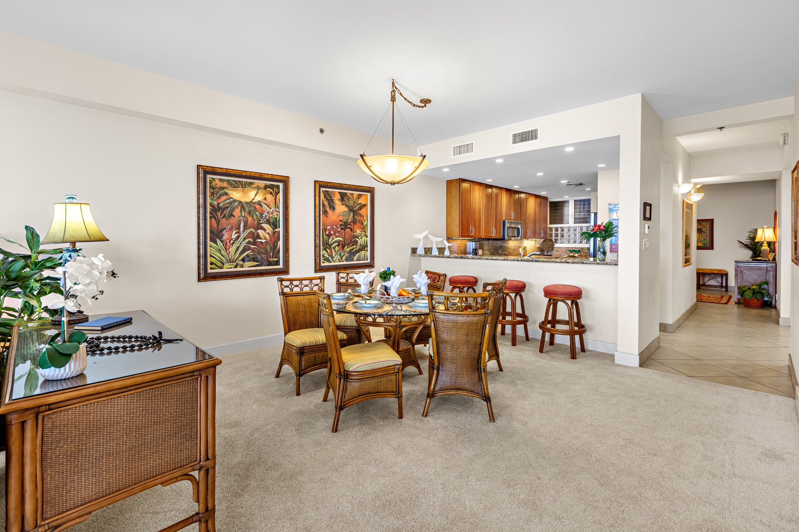 Condo in Lahaina · ★4.86 · 2 bedrooms · 4 beds · 2 baths - Image 8