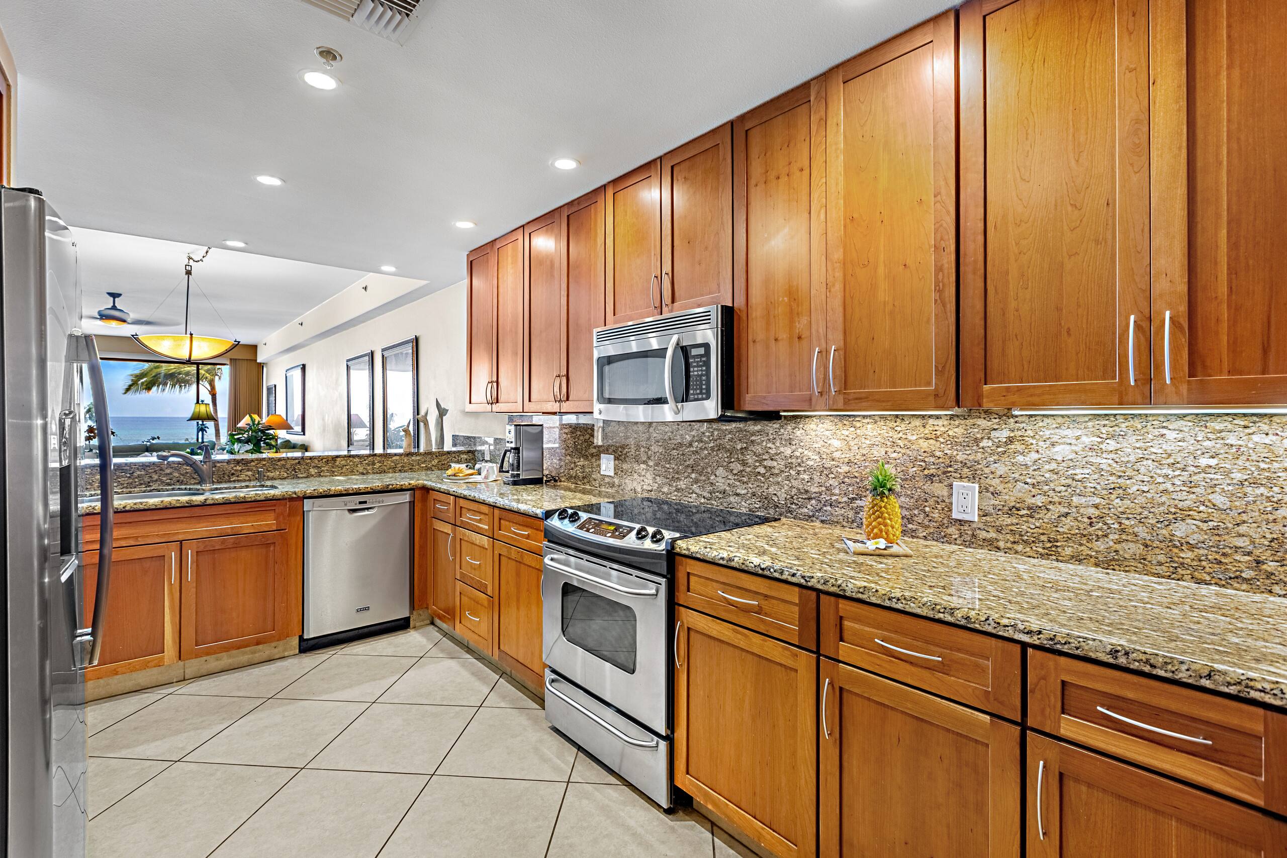 Condo in Lahaina · ★4.86 · 2 bedrooms · 4 beds · 2 baths - Image 14