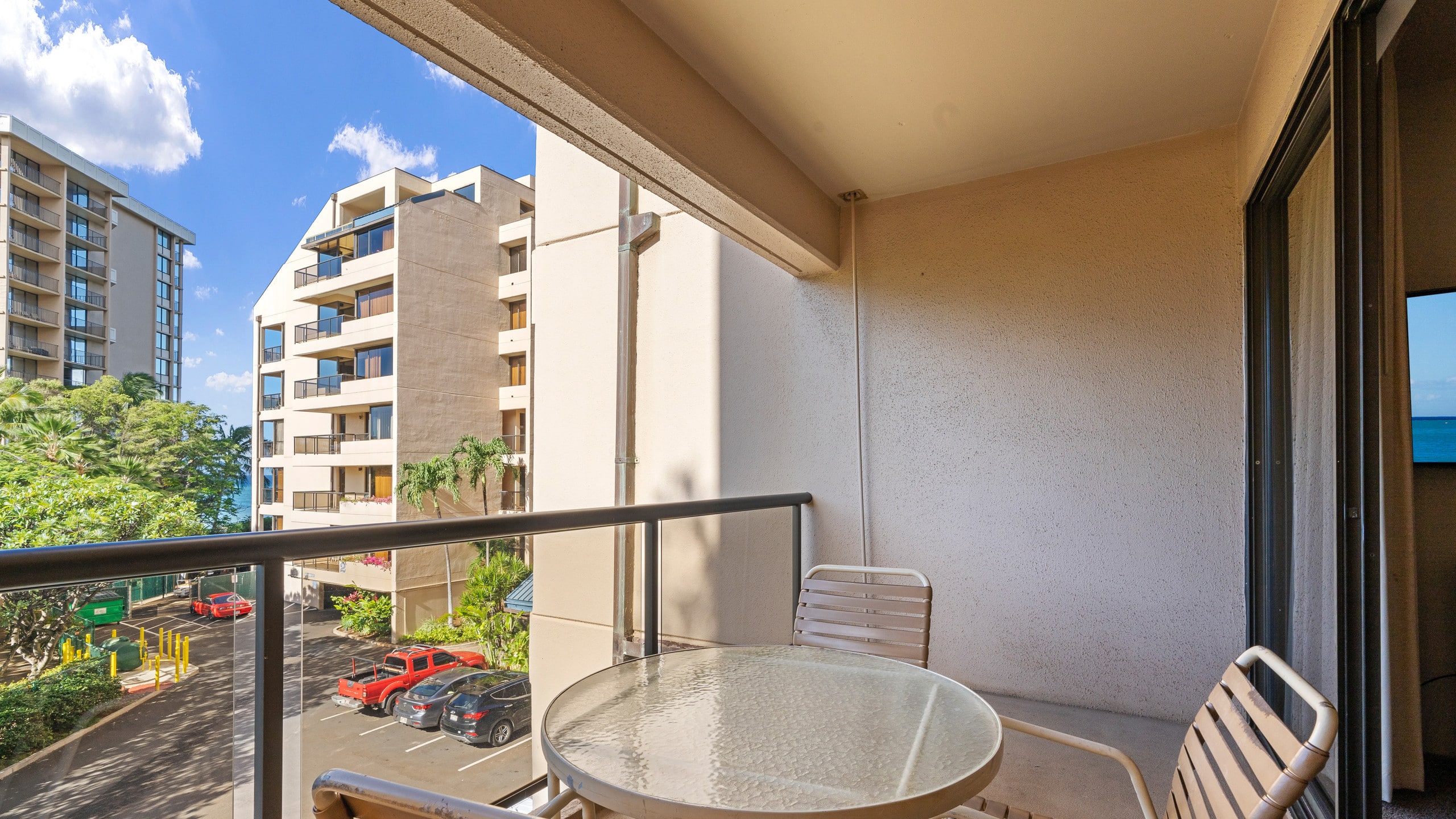 Condo in Lahaina · ★4.53 · 1 bedroom · 2 beds · 2 private baths - Image 8