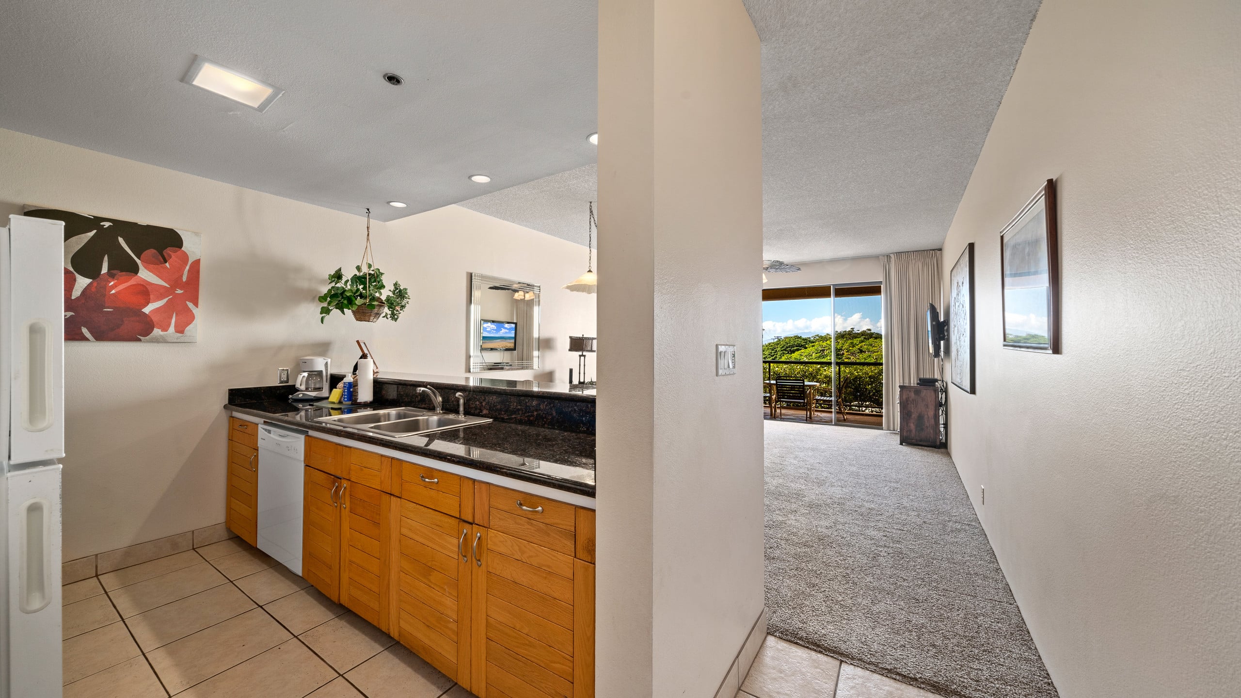 Condo in Lahaina · ★4.53 · 1 bedroom · 2 beds · 2 private baths - Image 11