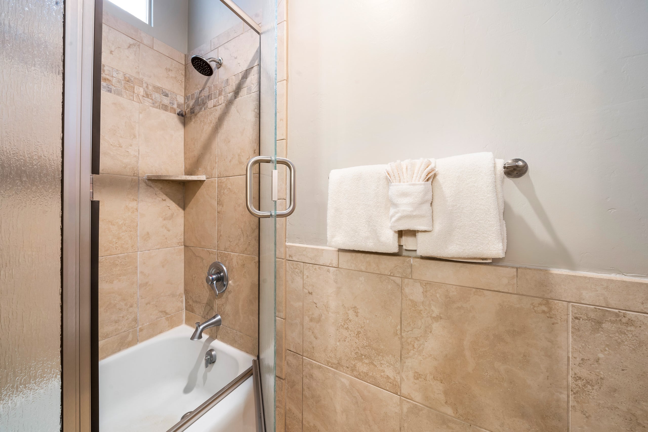 Condo in Lahaina · ★4.6 · 2 bedrooms · 3 beds · 2 baths - Image 24