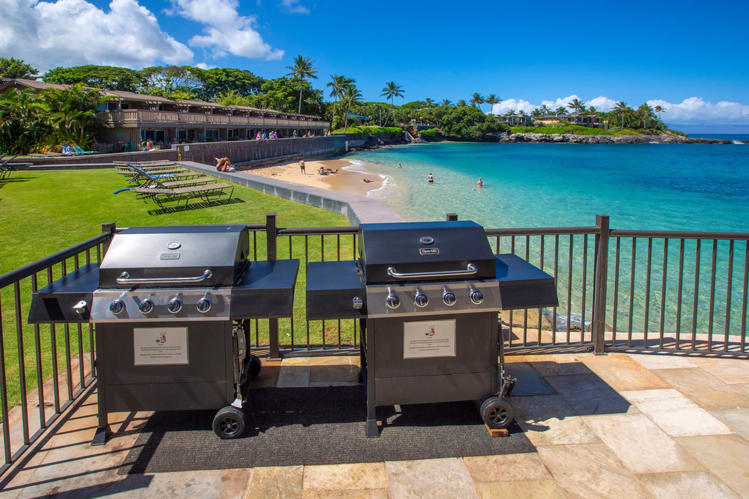 Condo in Lahaina · ★4.6 · 2 bedrooms · 3 beds · 2 baths - Image 40
