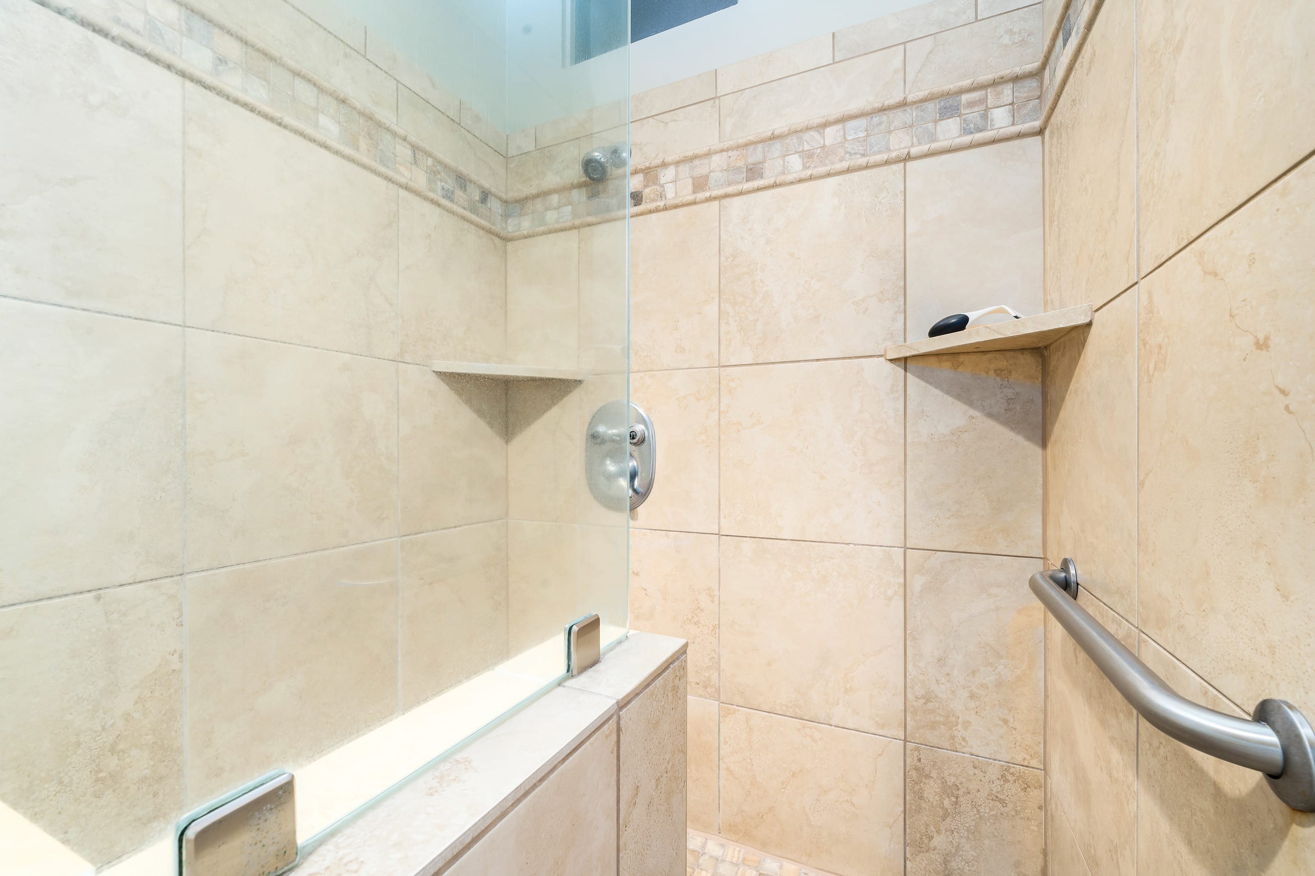 Condo in Lahaina · ★4.6 · 2 bedrooms · 3 beds · 2 baths - Image 23
