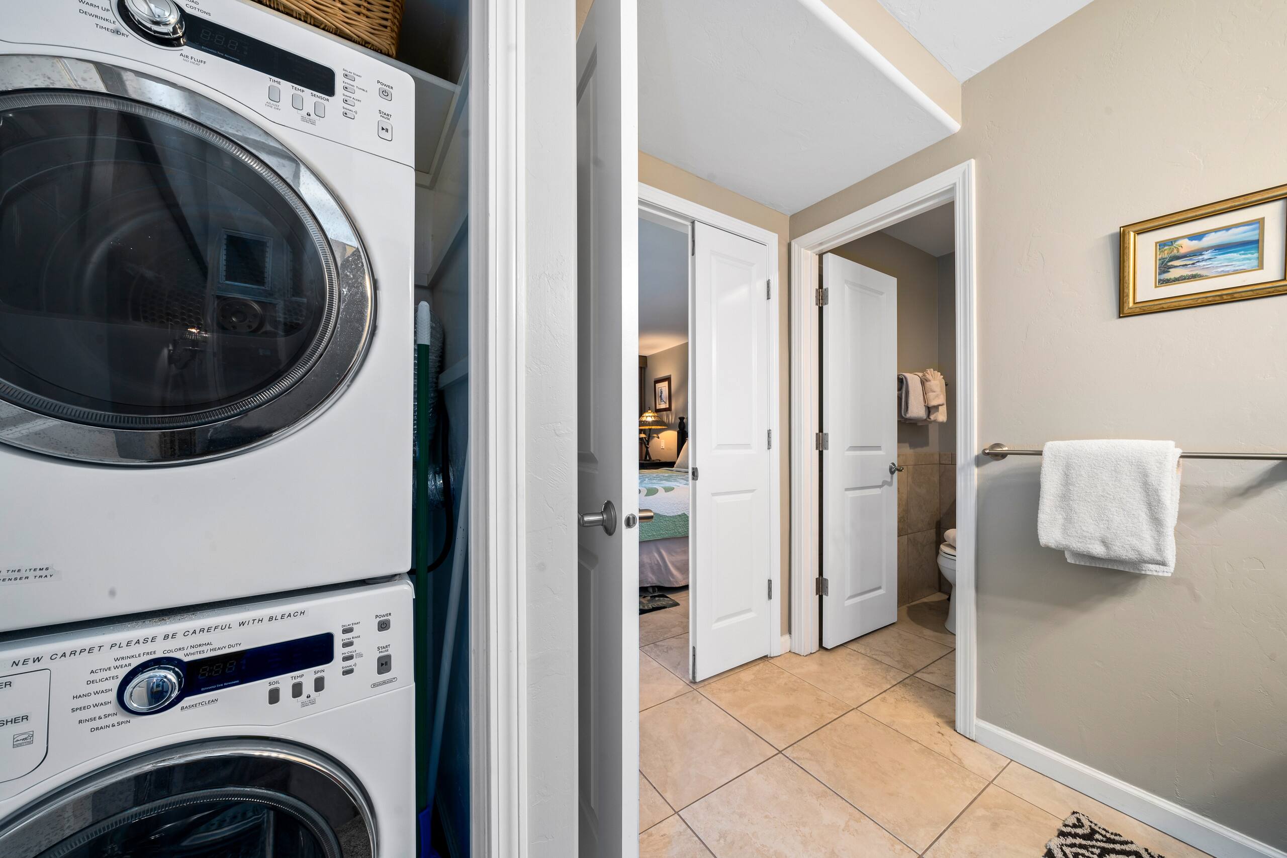 Condo in Lahaina · ★4.6 · 2 bedrooms · 3 beds · 2 baths - Image 9