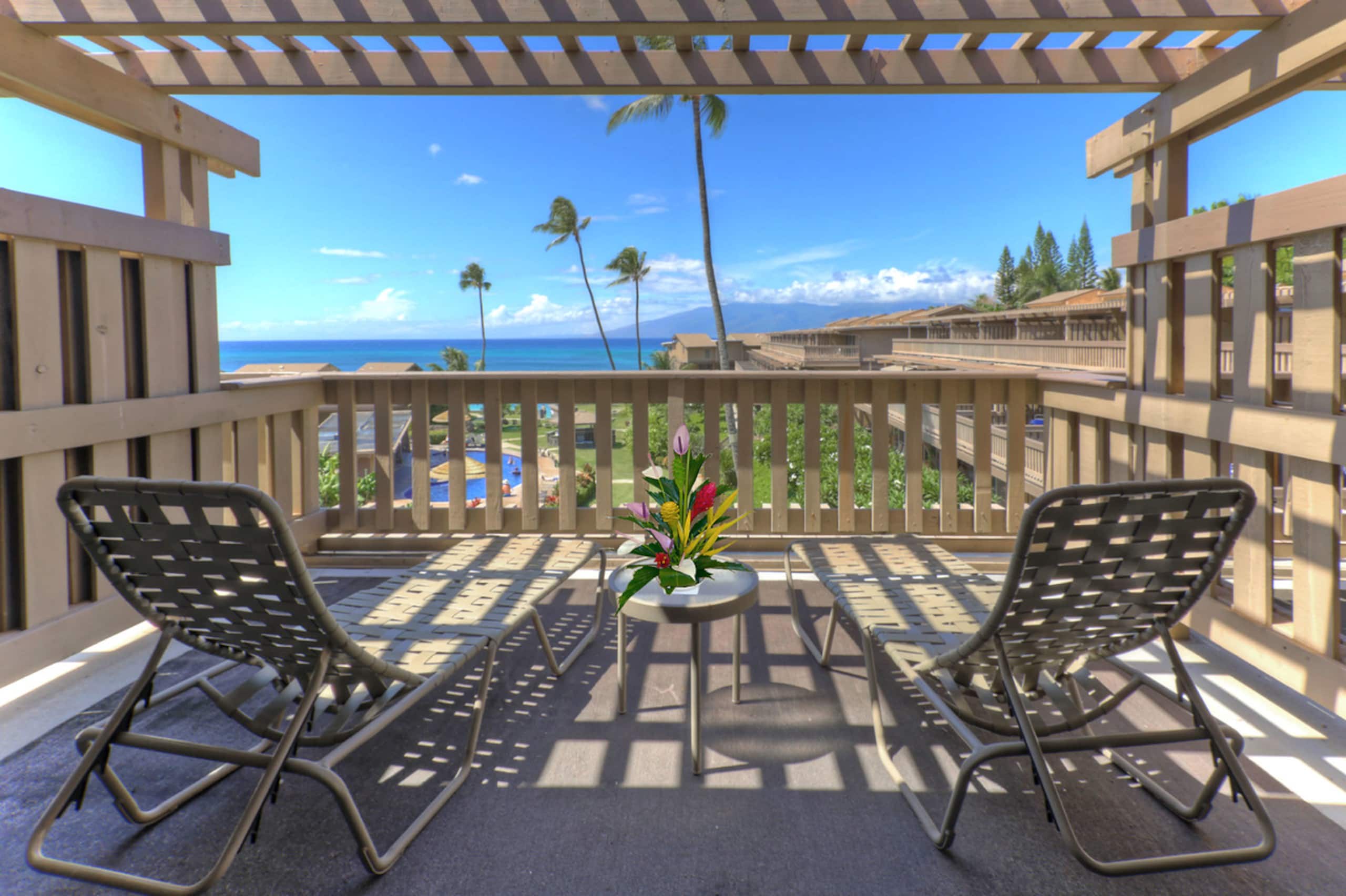 Condo in Lahaina · ★4.43 · 2 bedrooms · 4 beds · 2.5 private baths - Image 9