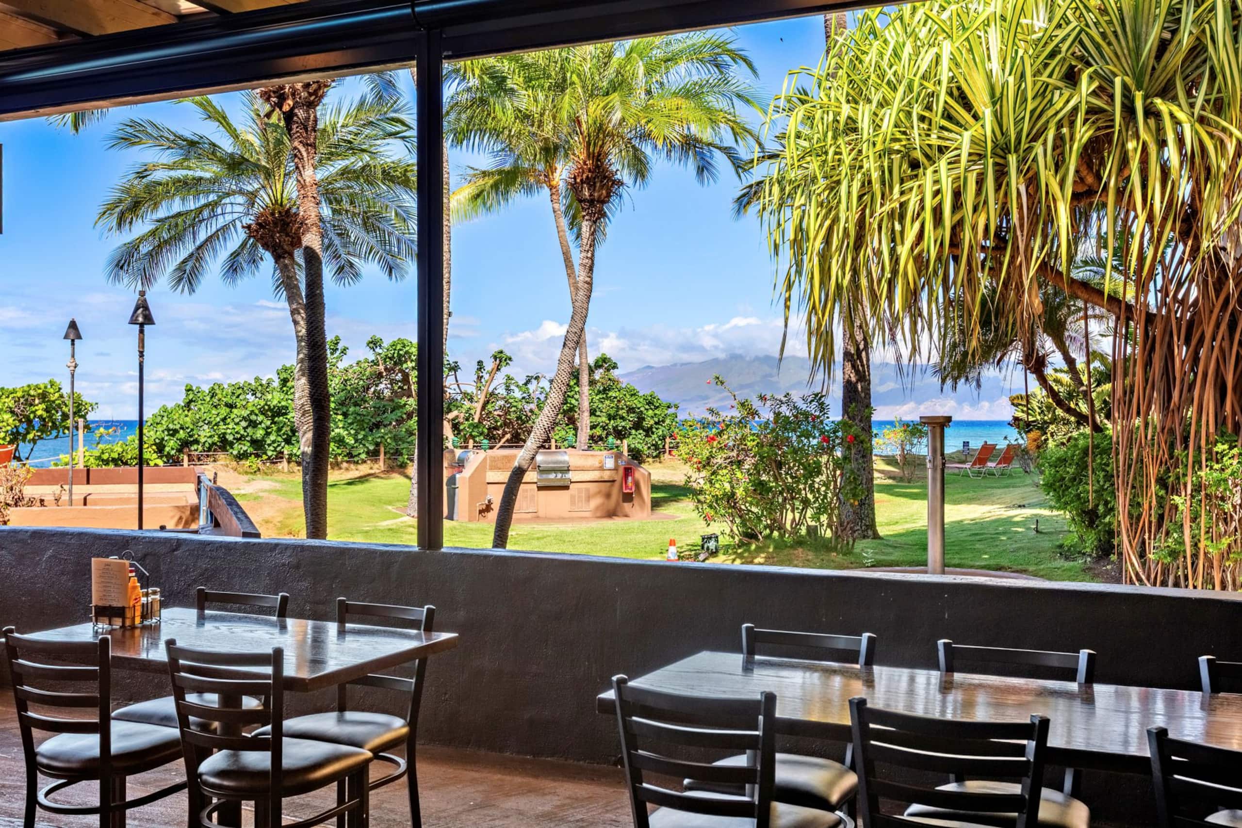 Condo in Lahaina · ★4.89 · 3 bedrooms · 5 beds · 3 private baths - Image 76