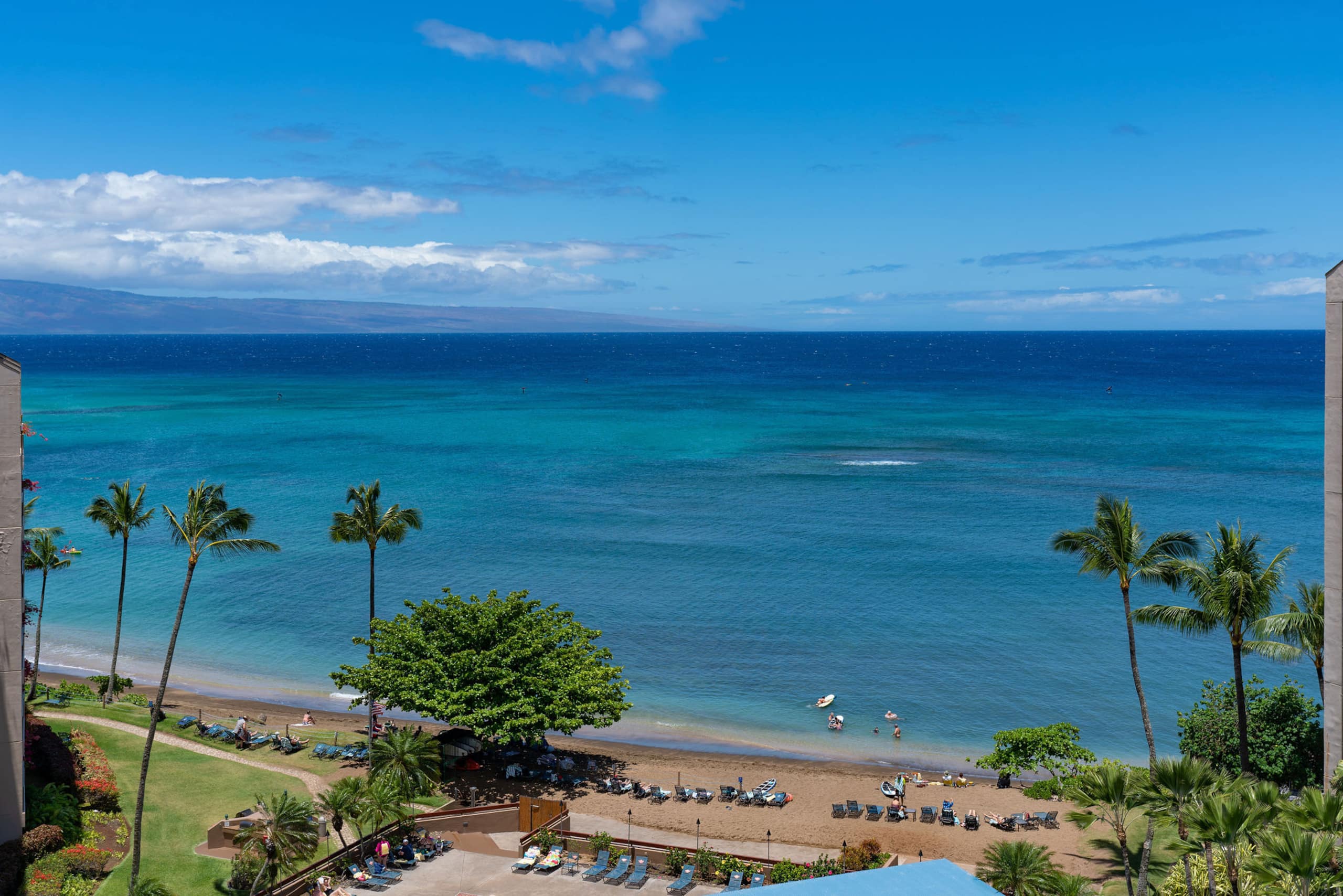 Condo in Lahaina · ★4.89 · 3 bedrooms · 5 beds · 3 private baths - Image 1
