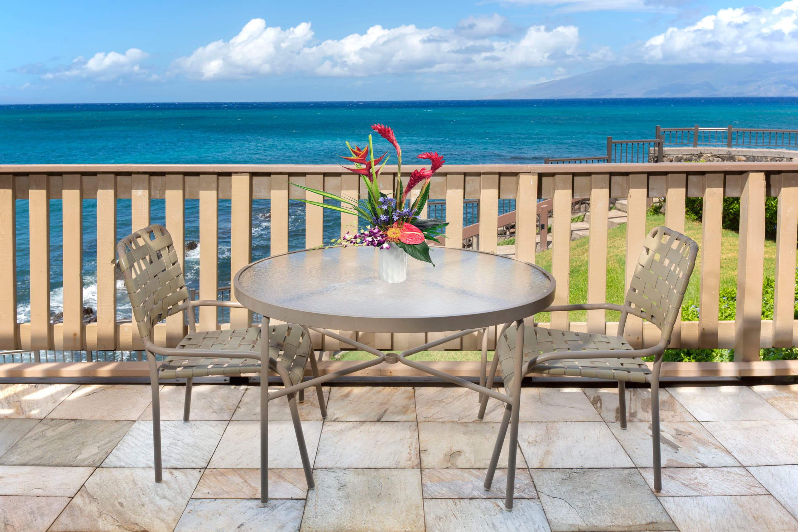 Condo in Lahaina · ★4.58 · 2 bedrooms · 4 beds · 2.5 baths - Image 21