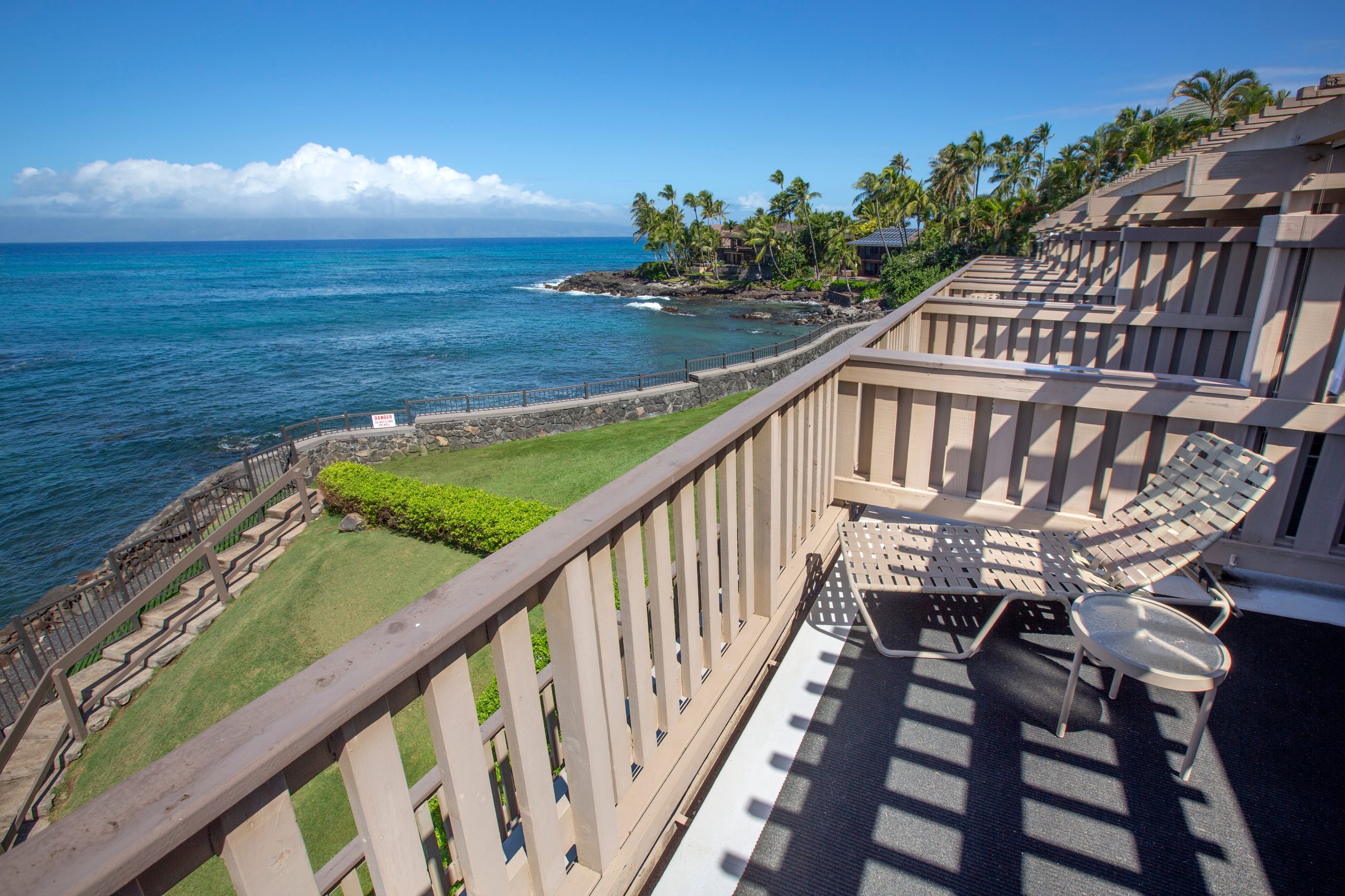 Condo in Lahaina · ★4.58 · 2 bedrooms · 4 beds · 2.5 baths - Image 22