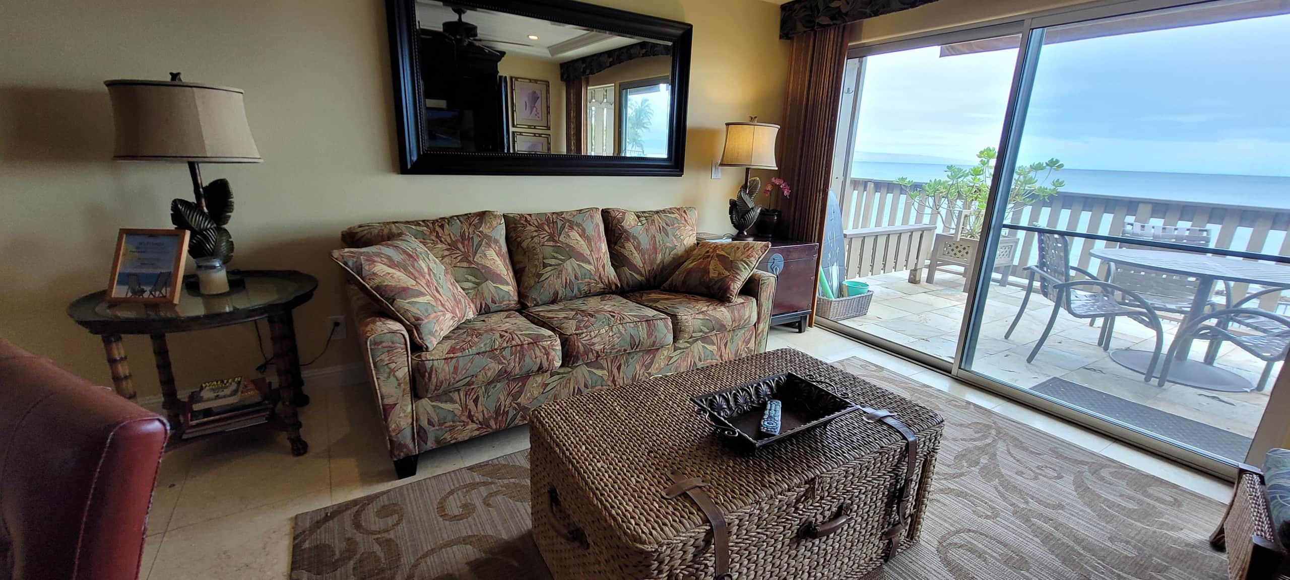 Condo in Lahaina · ★4.58 · 2 bedrooms · 4 beds · 2.5 baths - Image 2