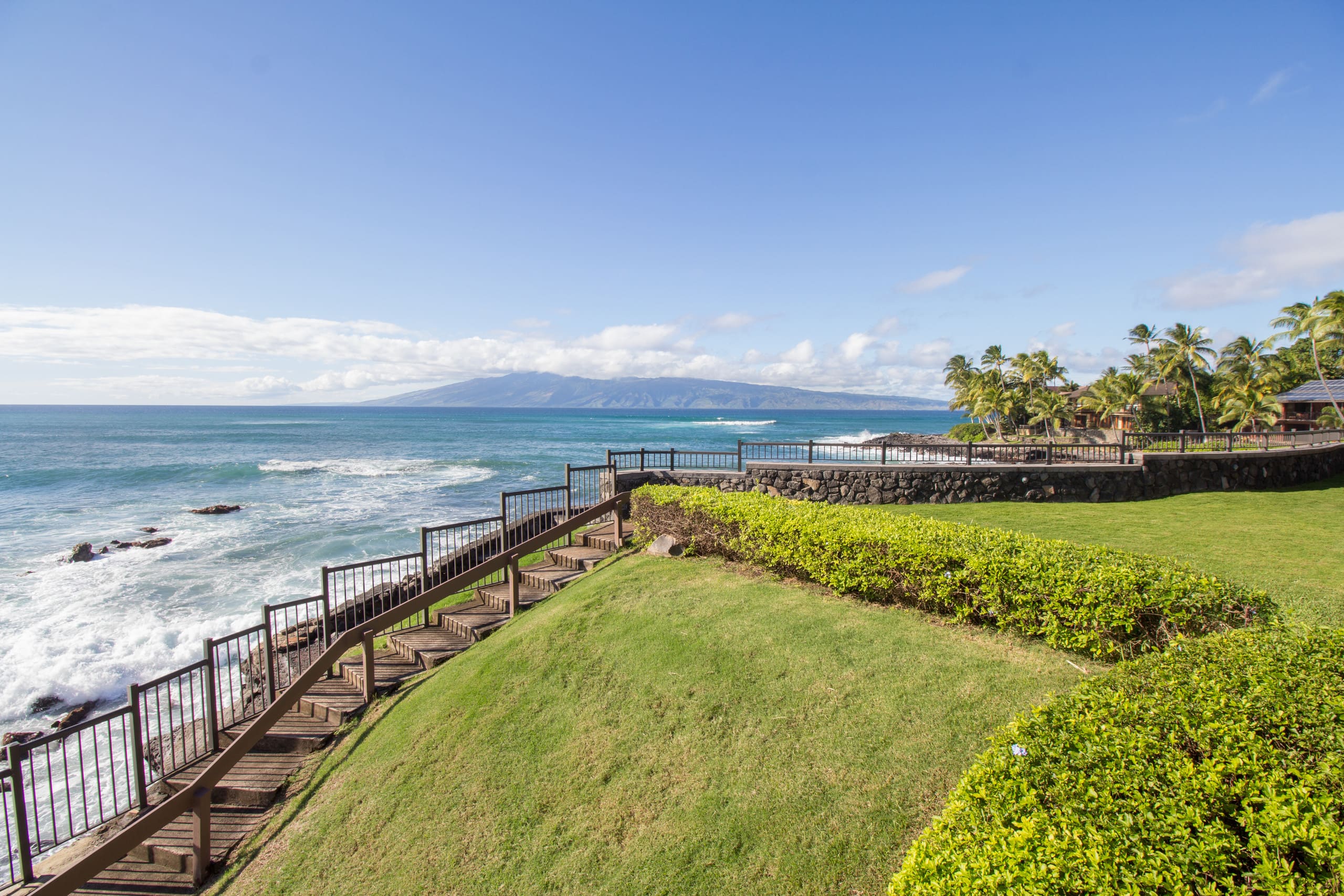 Condo in Lahaina · ★4.58 · 2 bedrooms · 4 beds · 2.5 baths - Image 23