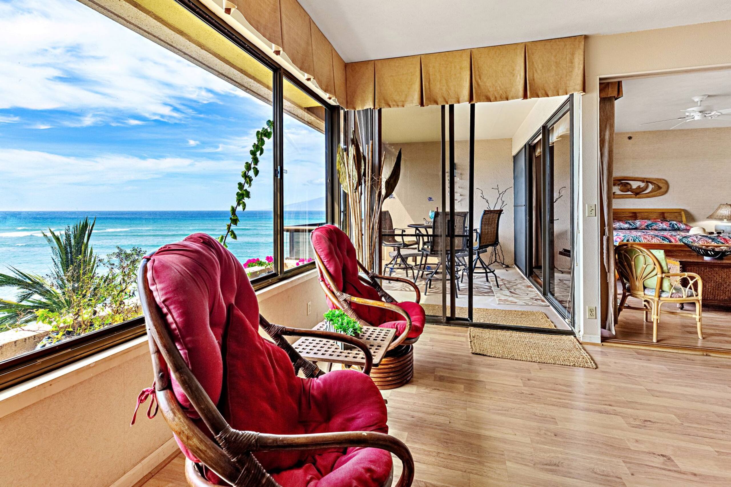 Condo in Lahaina · ★4.29 · 2 bedrooms · 2 beds · 2 baths - Image 6