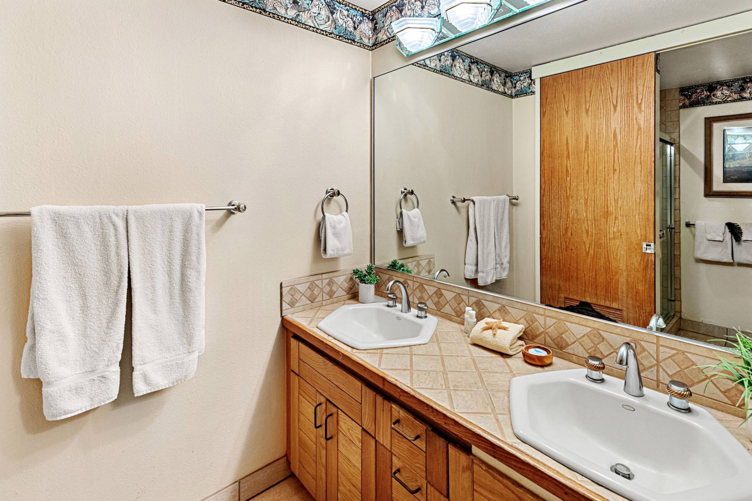 Condo in Lahaina · ★4.29 · 2 bedrooms · 2 beds · 2 baths - Image 29