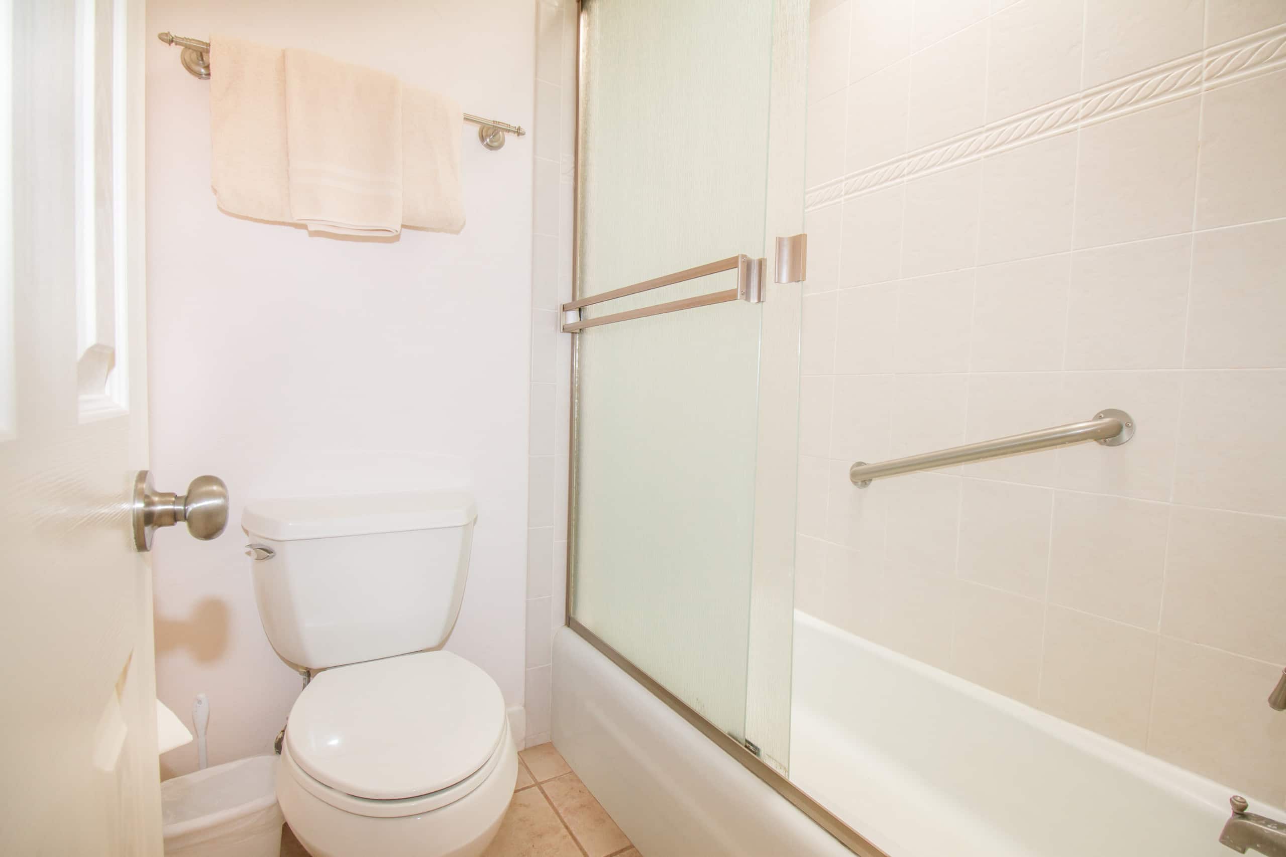 Condo in Lahaina · ★4.8 · 2 bedrooms · 3 beds · 2 private baths - Image 23