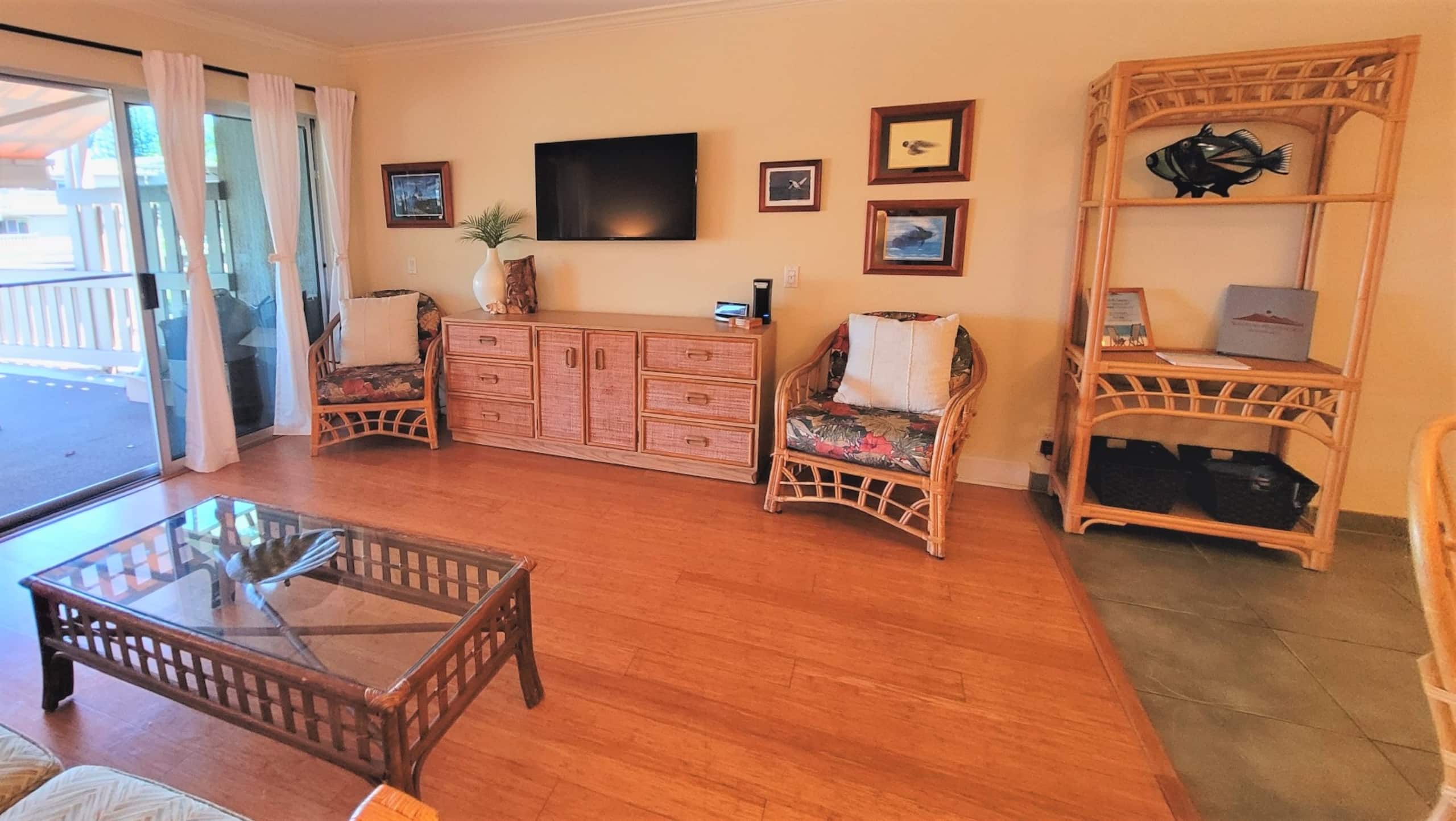 Condo in Lahaina · ★4.8 · 2 bedrooms · 3 beds · 2 private baths - Image 3