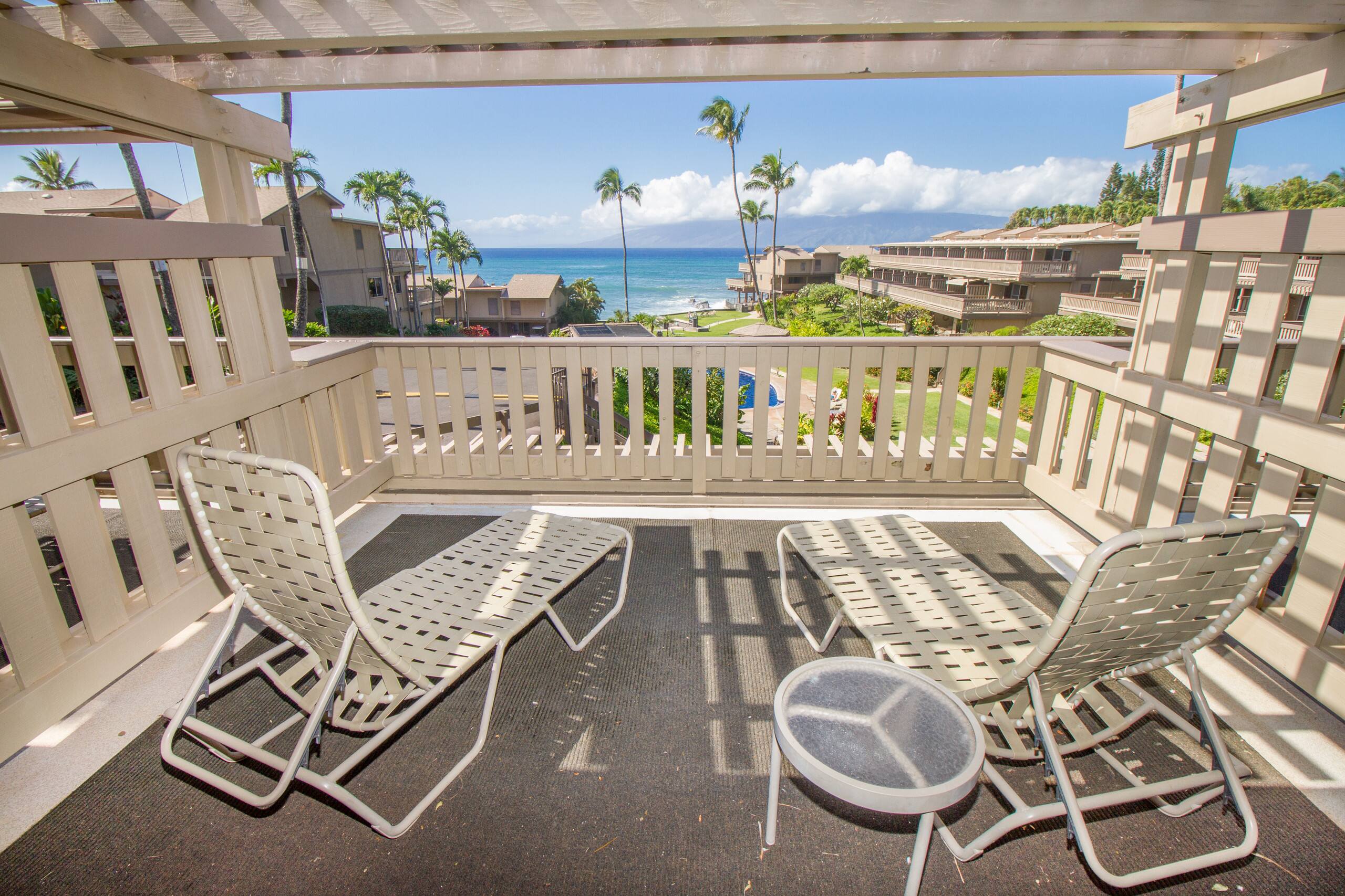 Condo in Lahaina · ★4.8 · 2 bedrooms · 3 beds · 2 private baths - Image 1