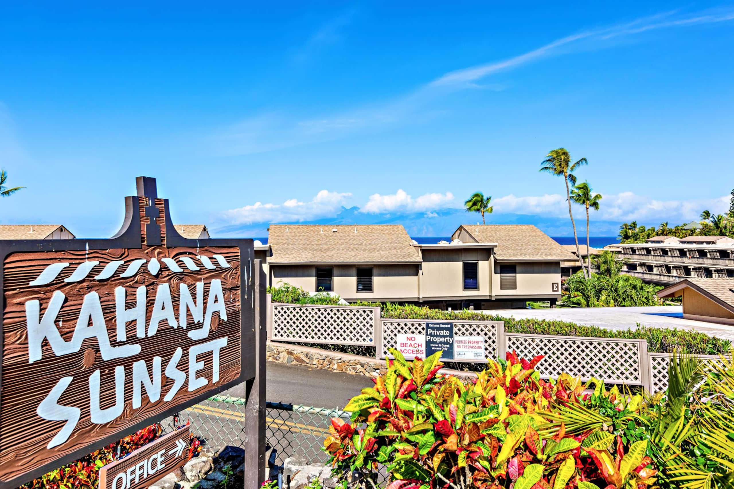 Condo in Lahaina · ★4.8 · 2 bedrooms · 3 beds · 2 private baths - Image 39
