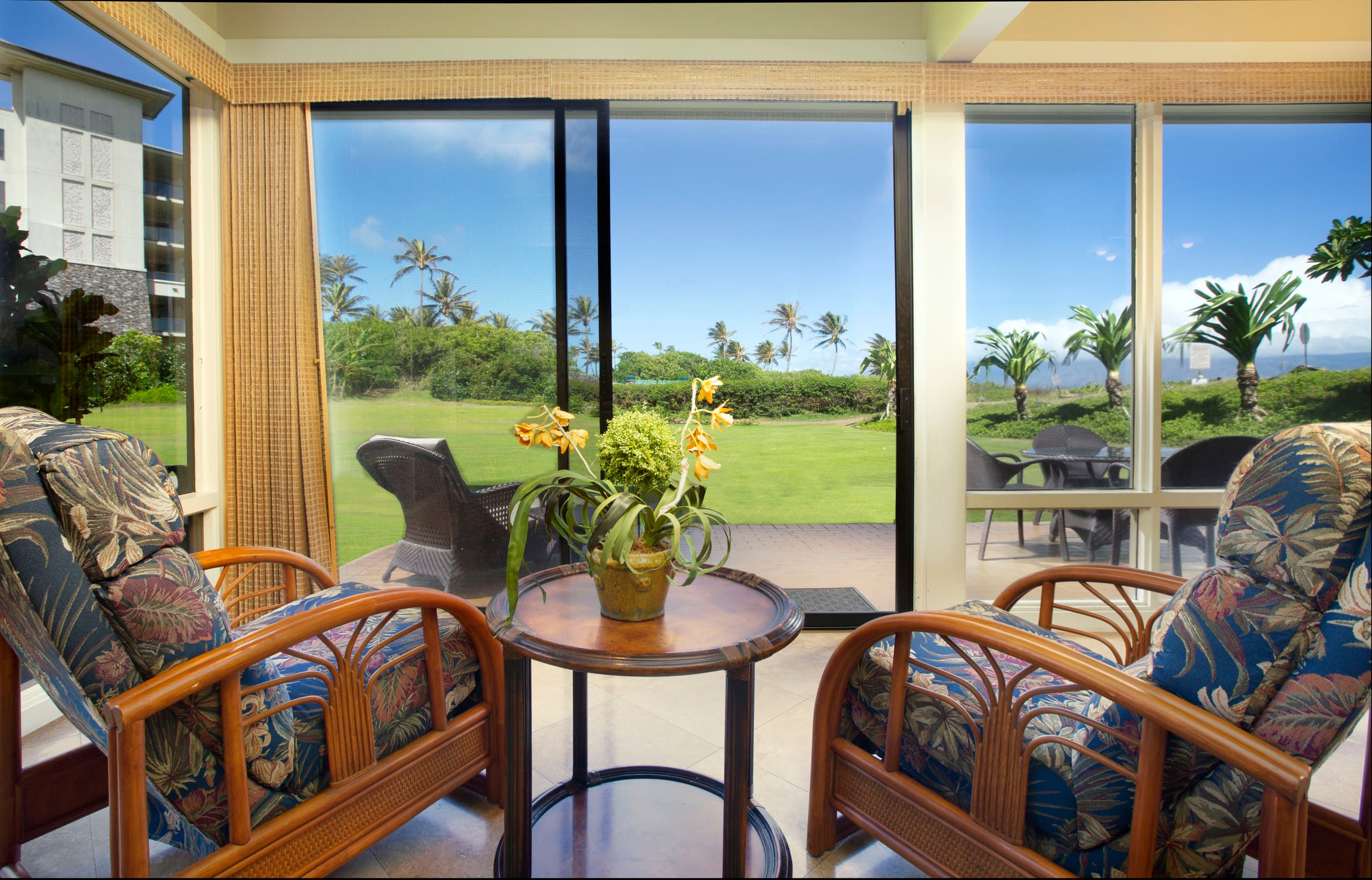 Condo in Lahaina · ★4.65 · 2 bedrooms · 3 beds · 2.5 baths - Image 10