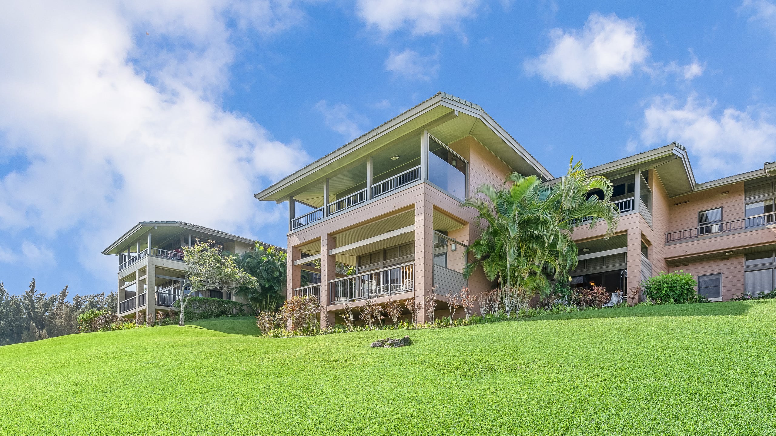 Condo in Lahaina · ★4.79 · 2 bedrooms · 3 beds · 3 private baths - Image 30