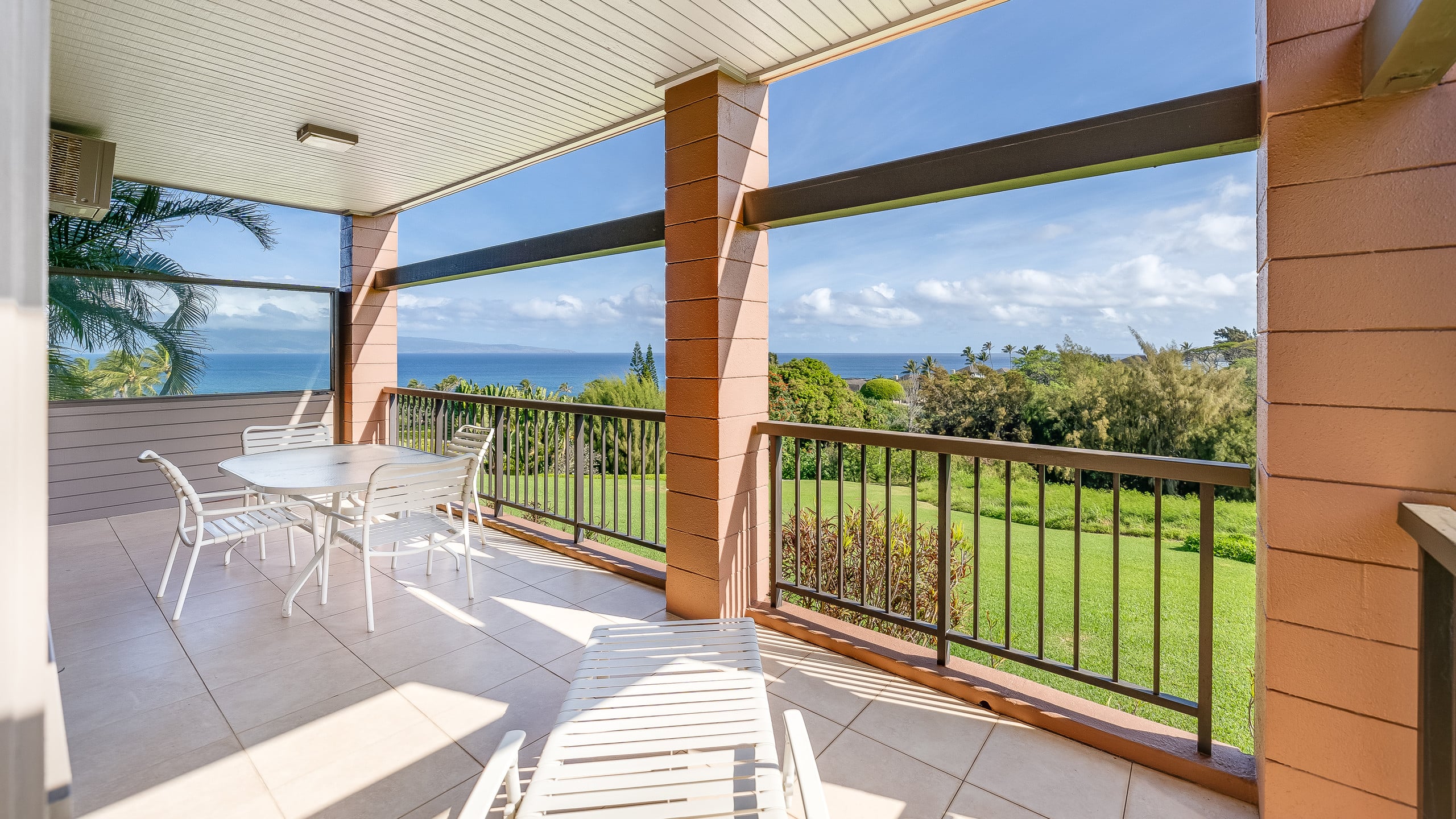 Condo in Lahaina · ★4.79 · 2 bedrooms · 3 beds · 3 private baths - Image 2