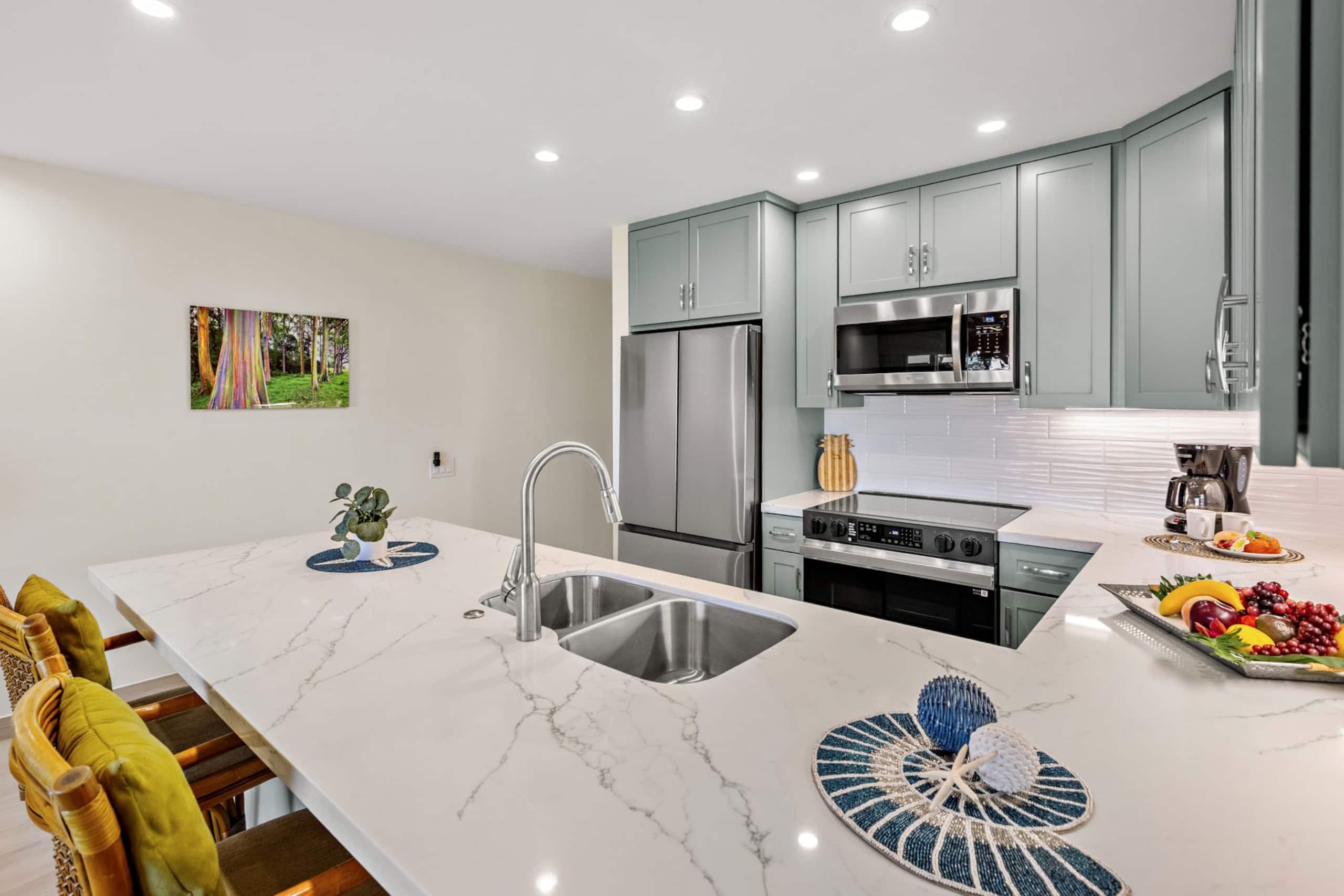 Condo in Lahaina · ★4.11 · 2 bedrooms · 4 beds · 2.5 baths - Image 15