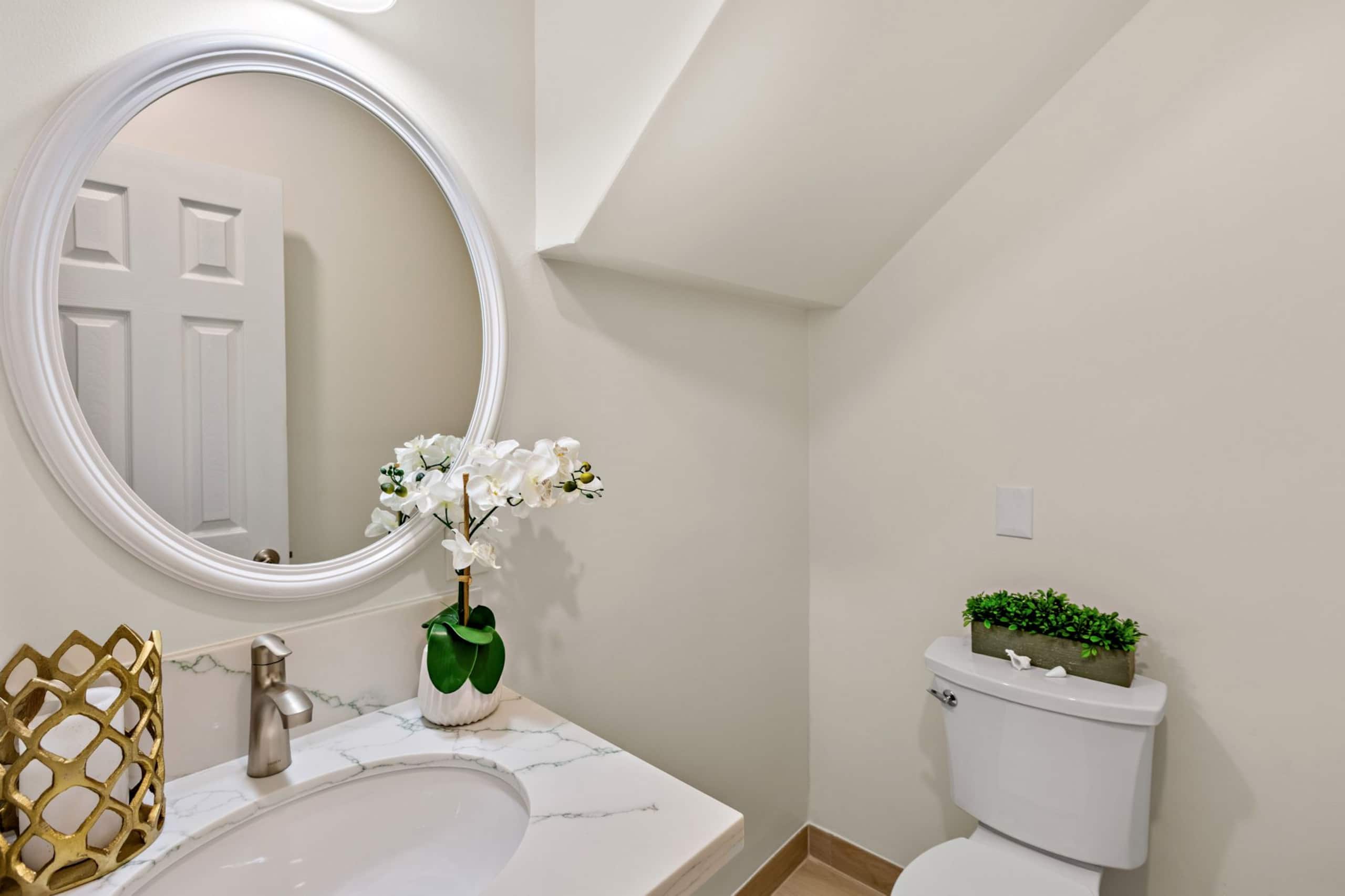 Condo in Lahaina · ★4.11 · 2 bedrooms · 4 beds · 2.5 baths - Image 19