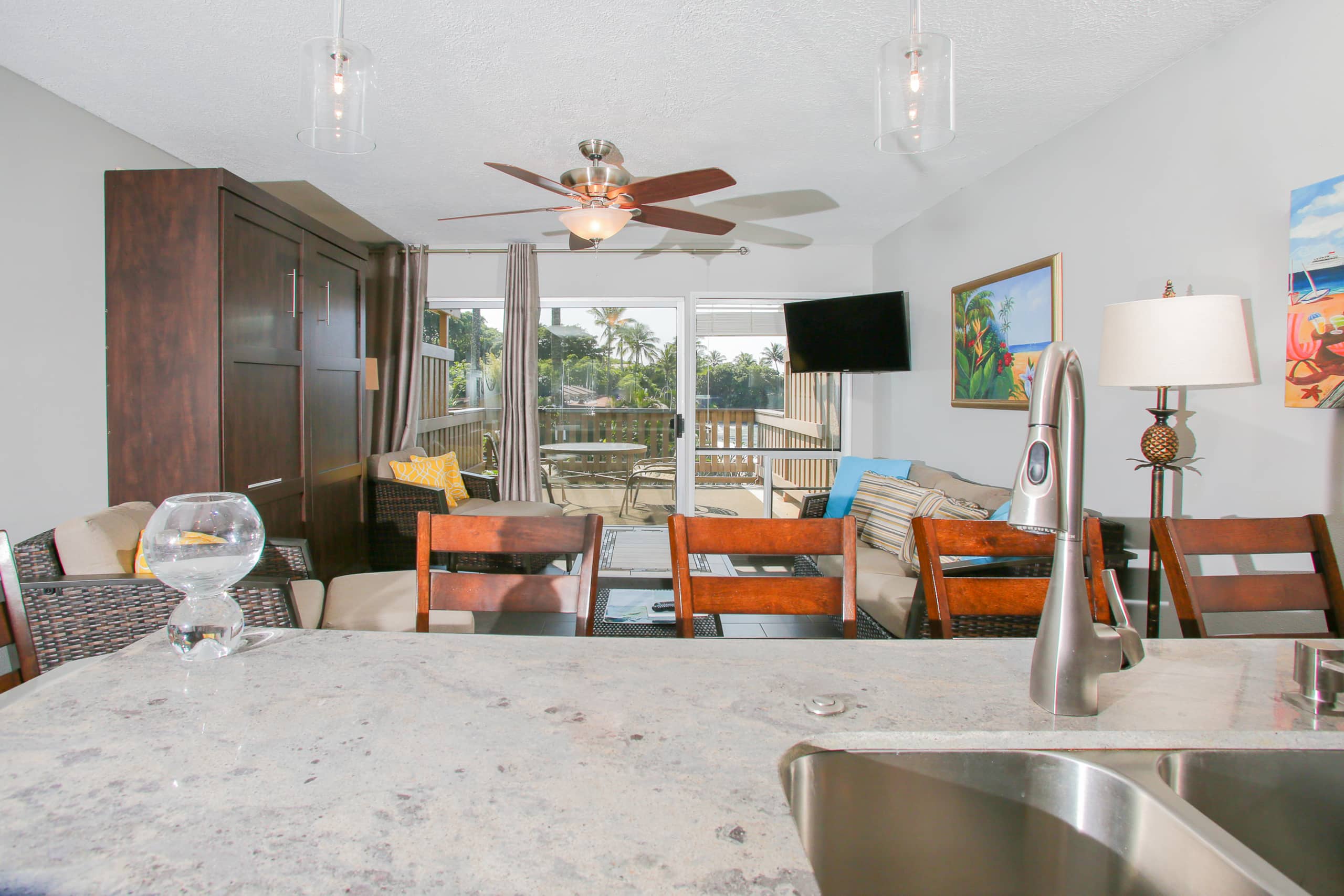 Condo in Lahaina · ★4.67 · 2 bedrooms · 4 beds · 2.5 baths - Image 7