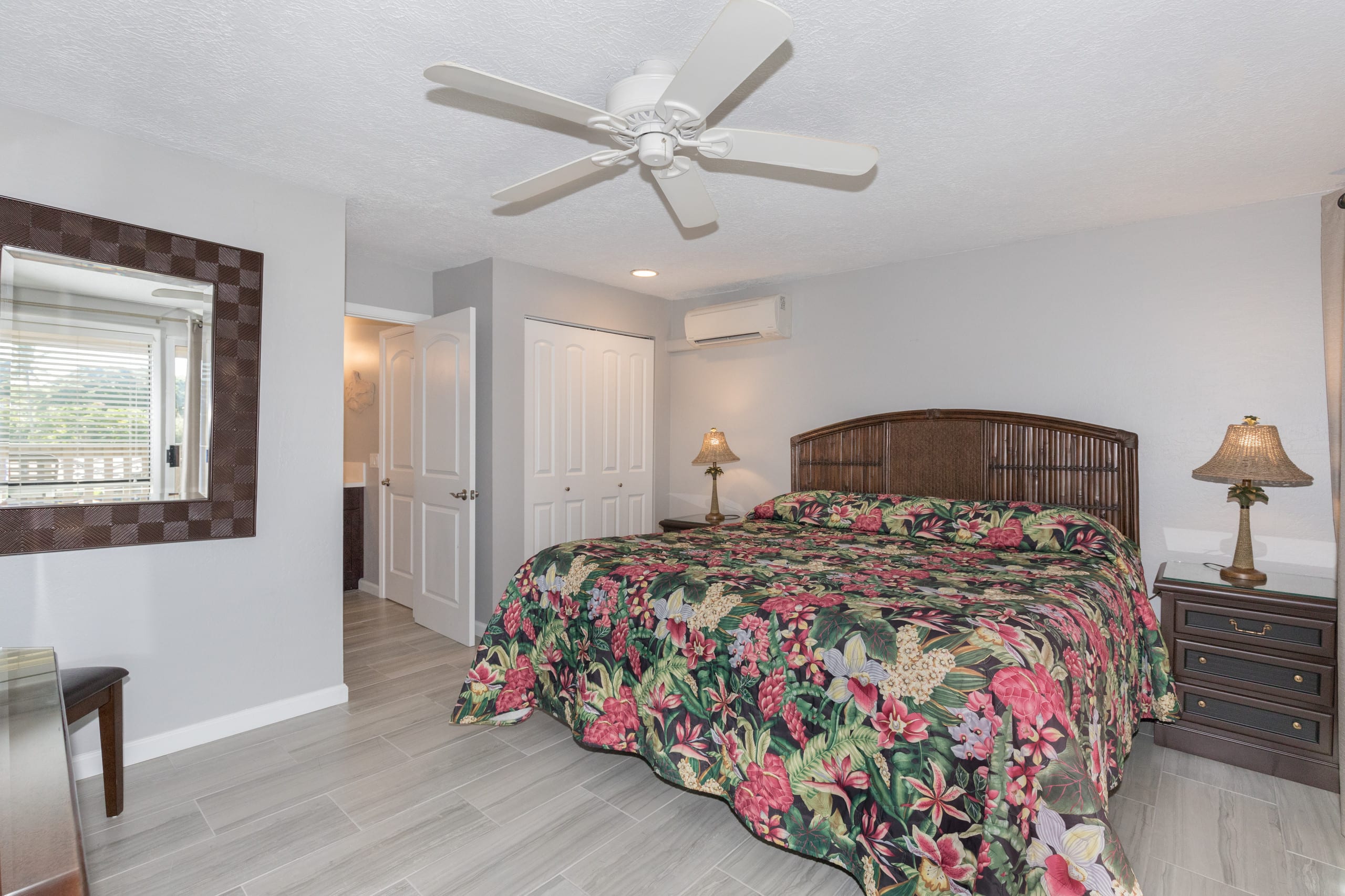 Condo in Lahaina · ★4.67 · 2 bedrooms · 4 beds · 2.5 baths - Image 8