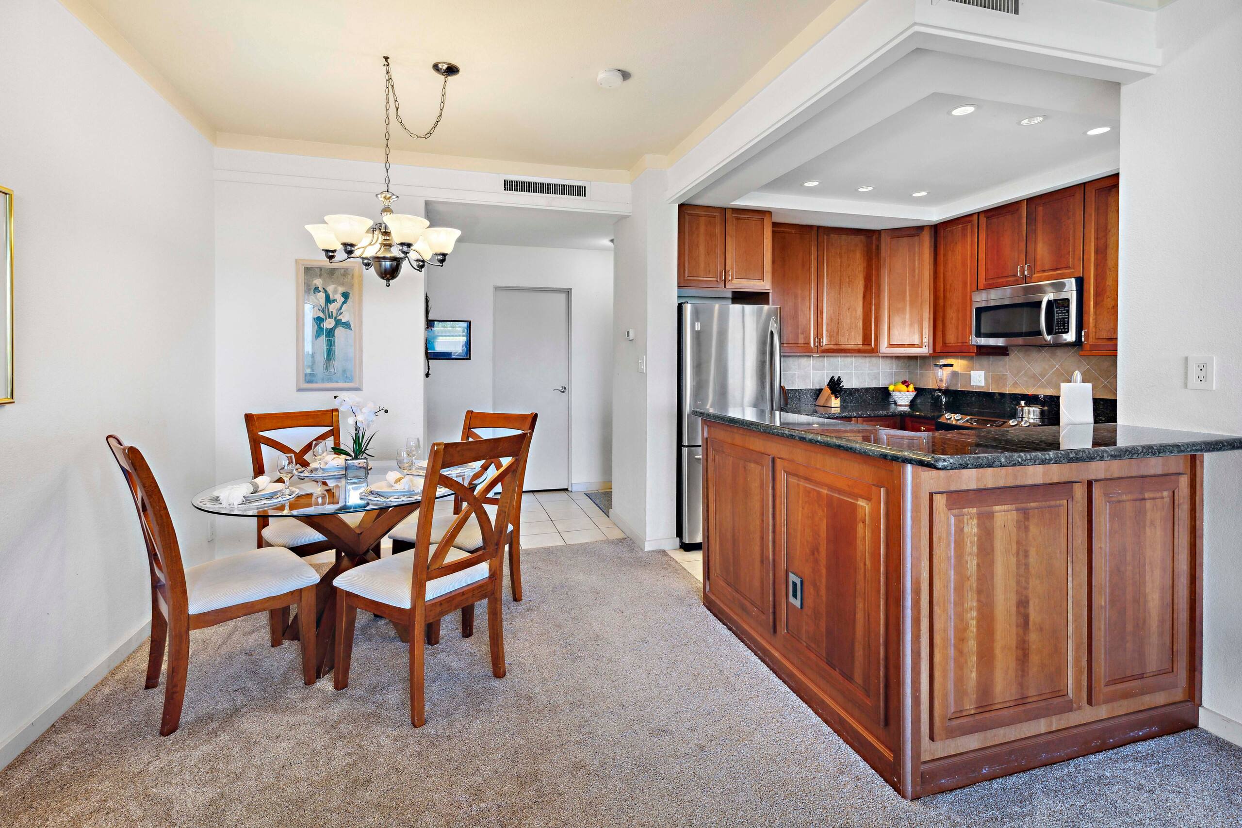 Condo in Lahaina · ★4.3 · 1 bedroom · 2 beds · 2 private baths - Image 35
