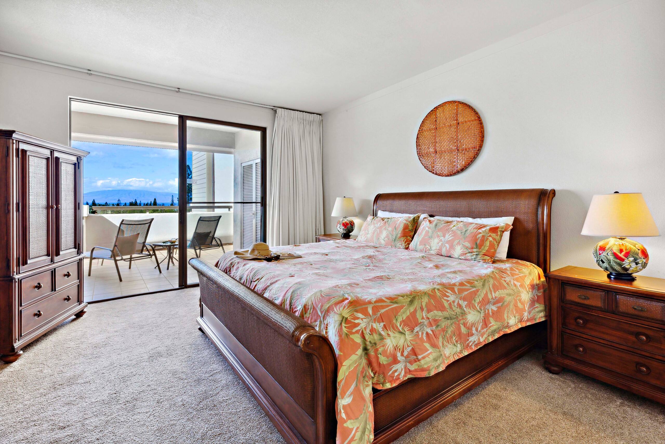 Condo in Lahaina · ★4.3 · 1 bedroom · 2 beds · 2 private baths - Image 8
