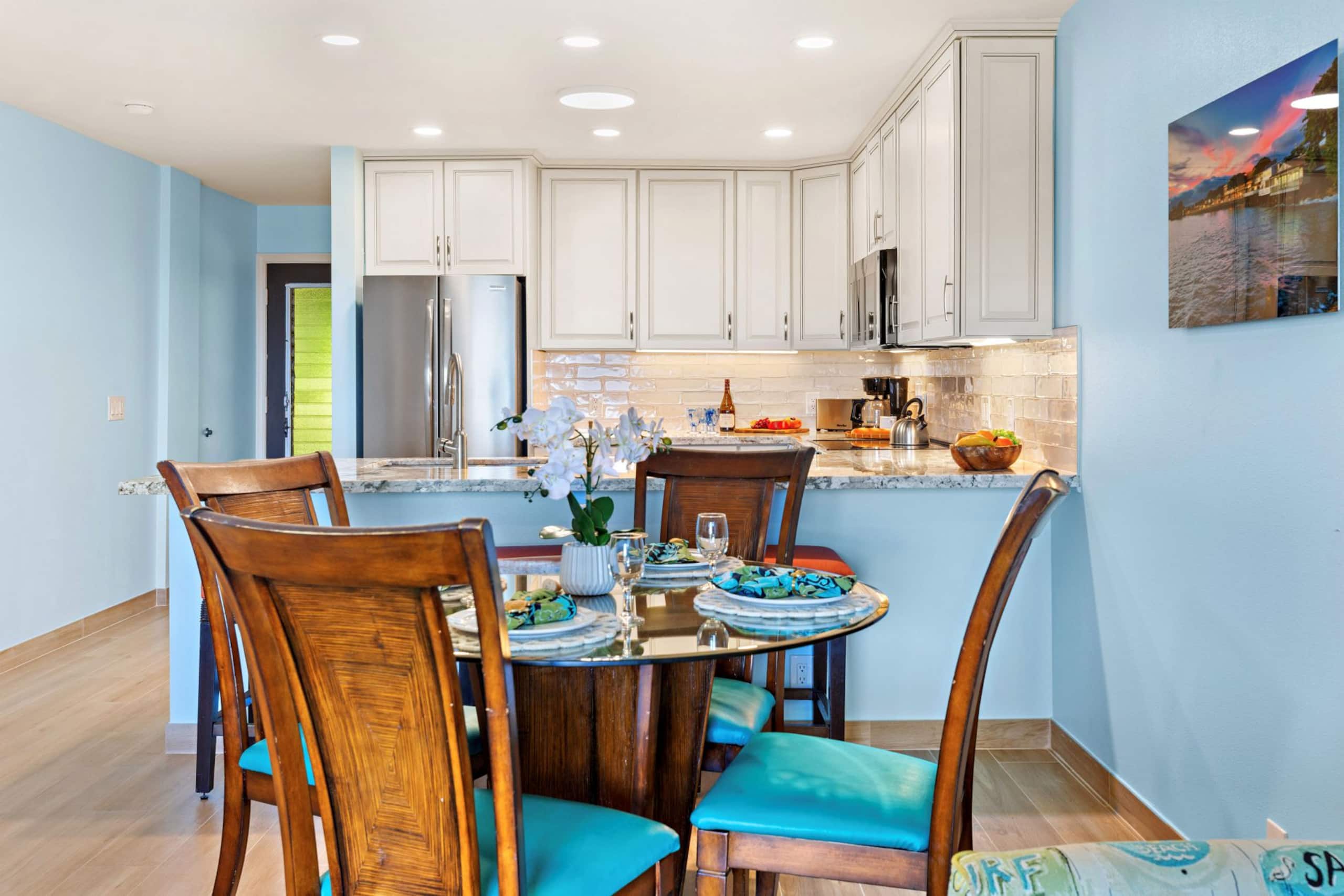 Condo in Lahaina · ★4.43 · 2 bedrooms · 4 beds · 2.5 baths - Image 9