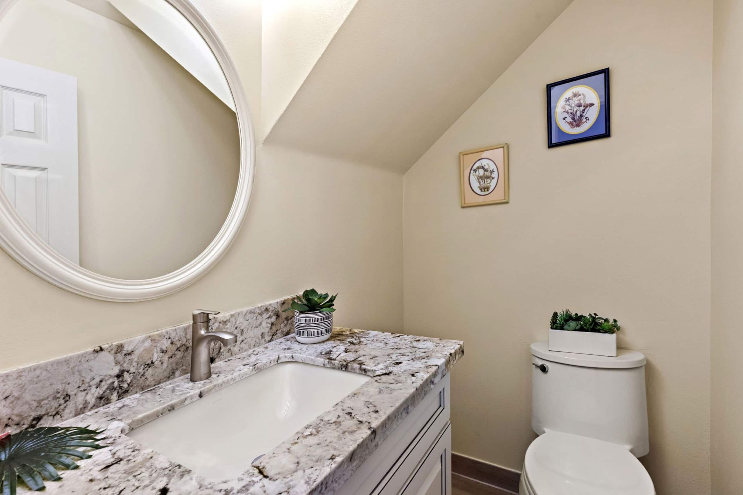 Condo in Lahaina · ★4.43 · 2 bedrooms · 4 beds · 2.5 baths - Image 17