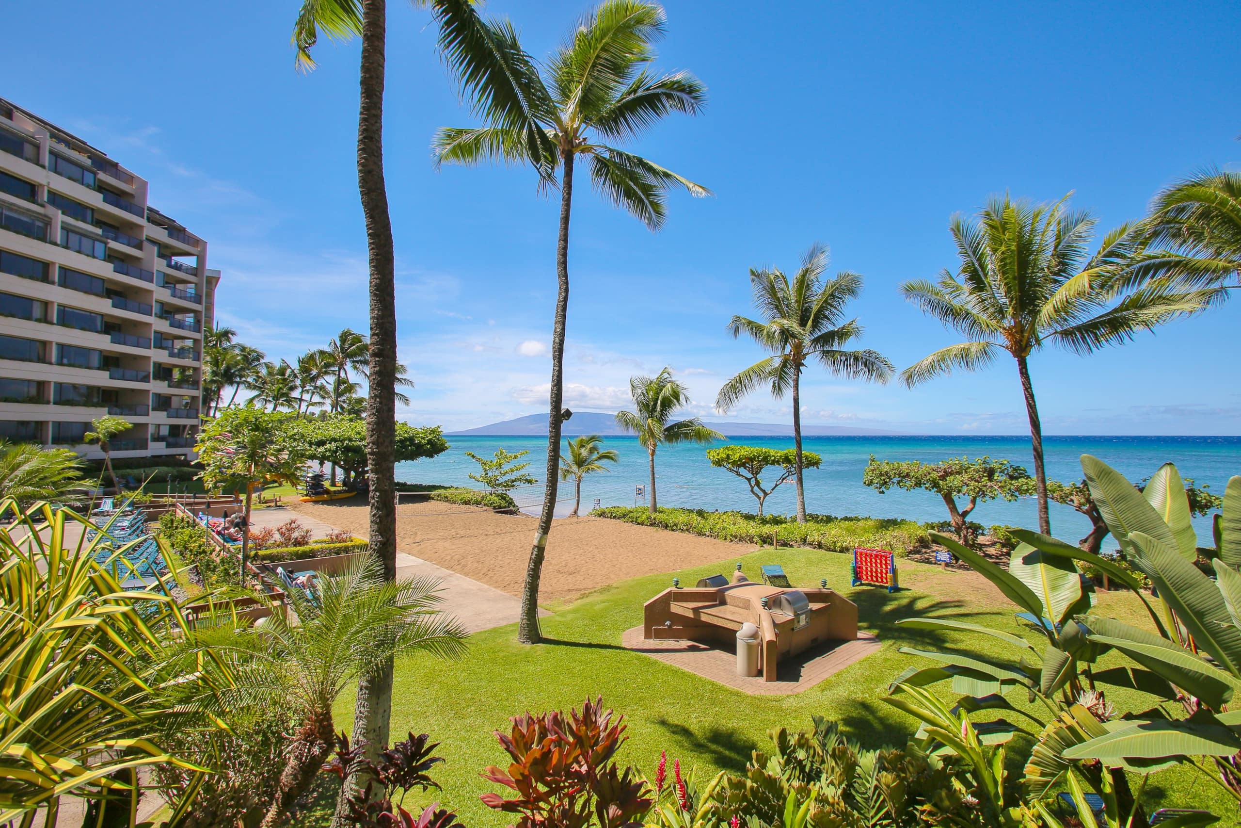 Condo in Lahaina · ★4.6 · 1 bedroom · 2 beds · 2 baths - Image 12