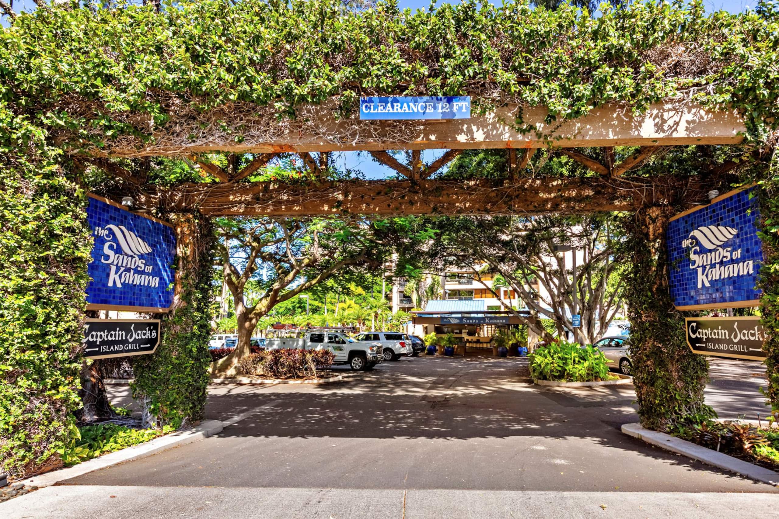 Condo in Lahaina · ★4.6 · 1 bedroom · 2 beds · 2 baths - Image 27