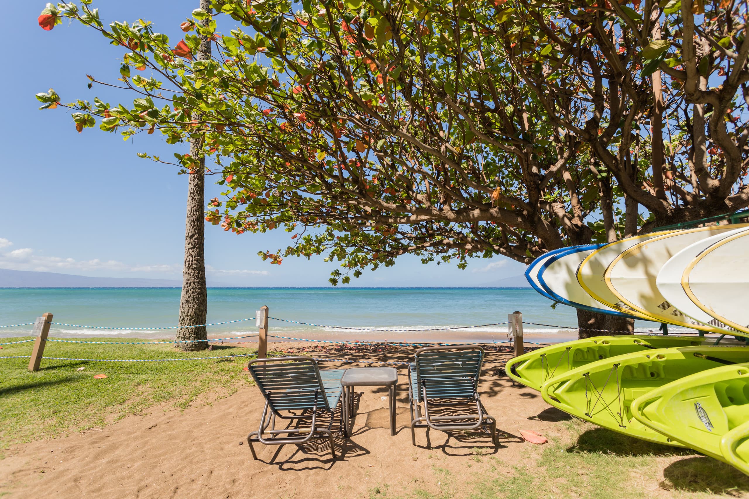 Condo in Lahaina · ★5.0 · 2 bedrooms · 4 beds · 2 private baths - Image 35