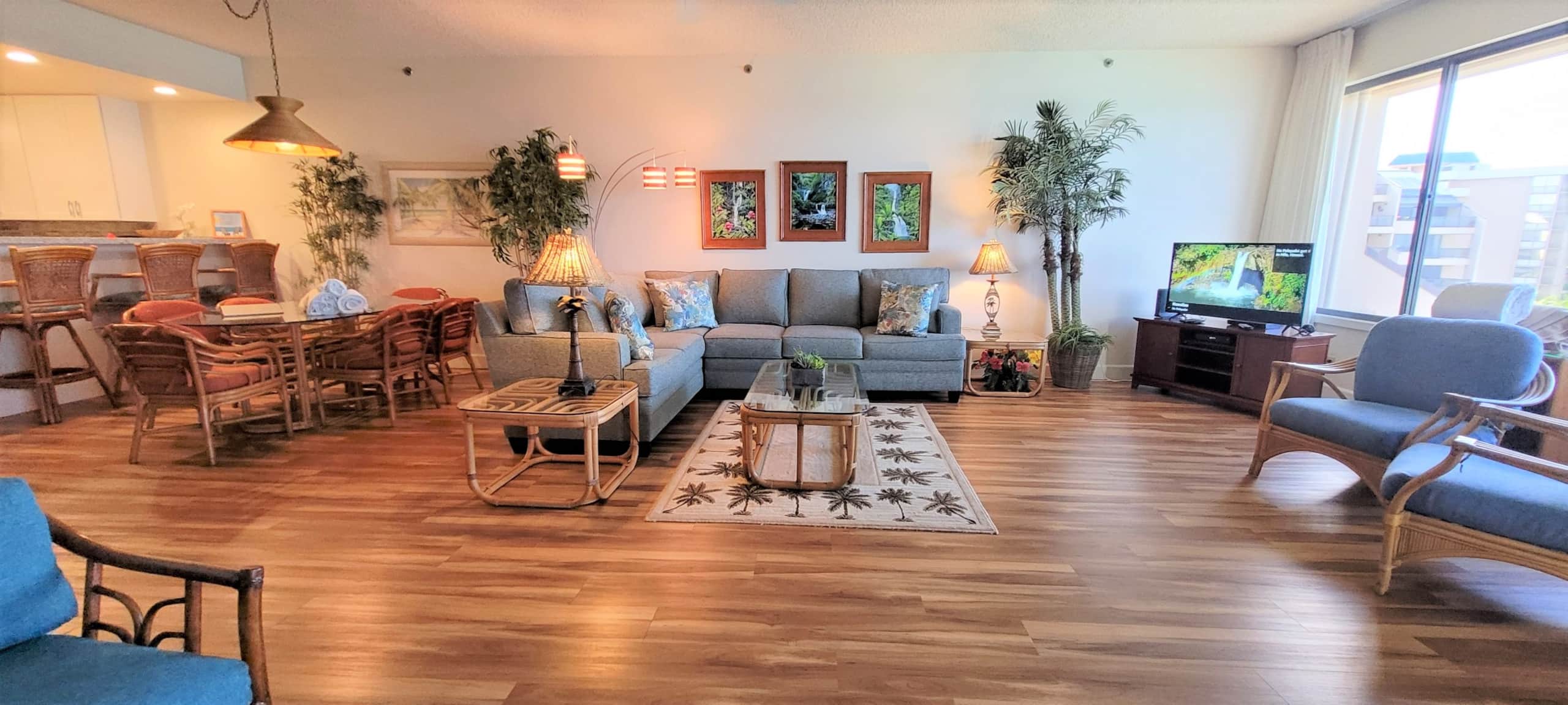 Condo in Lahaina · ★5.0 · 2 bedrooms · 4 beds · 2 private baths - Image 11
