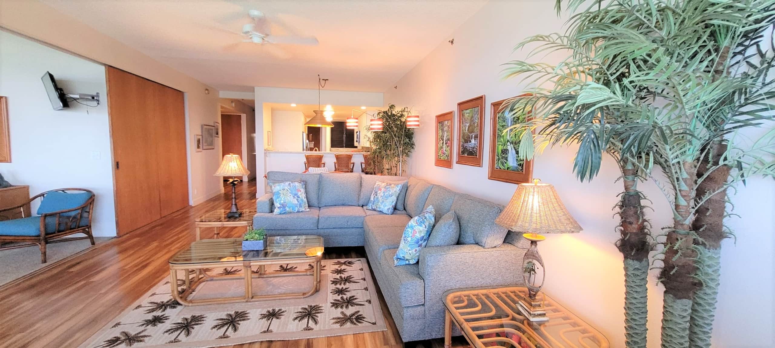 Condo in Lahaina · ★5.0 · 2 bedrooms · 4 beds · 2 private baths - Image 10