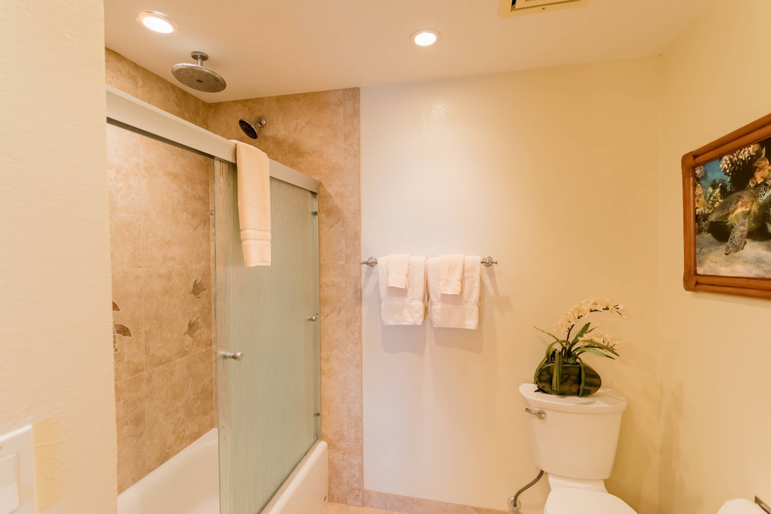 Condo in Lahaina · ★5.0 · 2 bedrooms · 4 beds · 2 private baths - Image 26