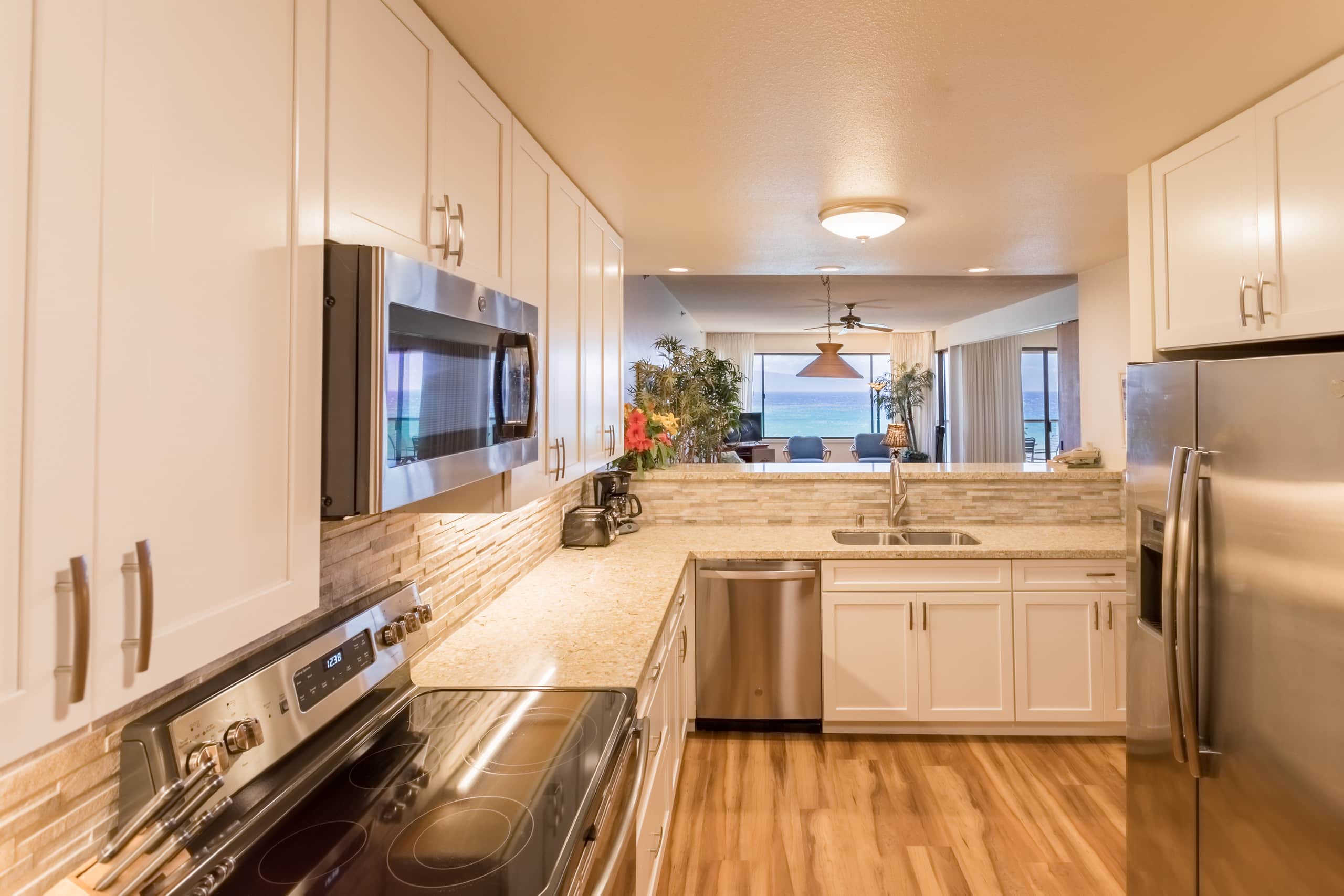 Condo in Lahaina · ★5.0 · 2 bedrooms · 4 beds · 2 private baths - Image 20