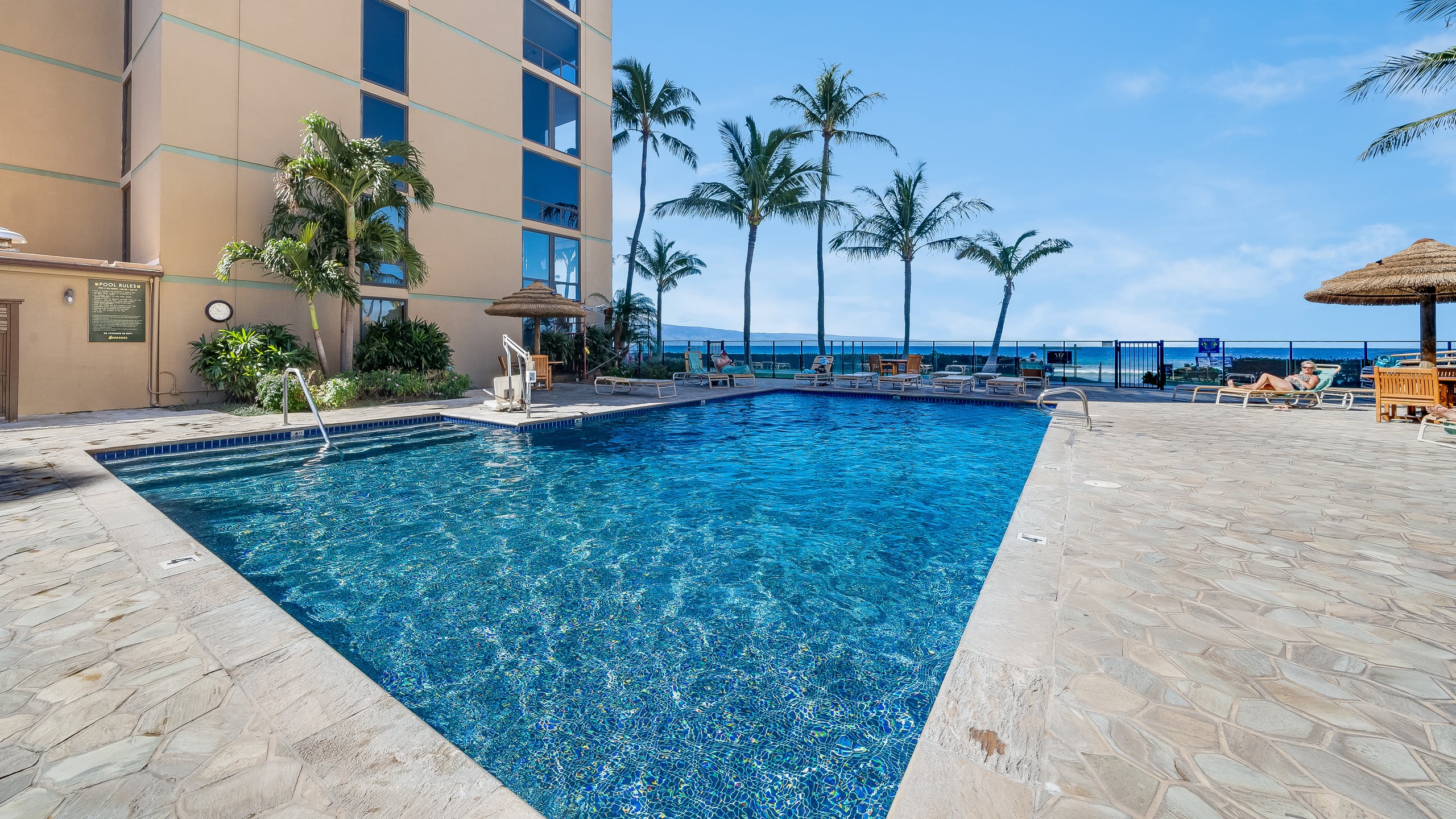 Condo in Lahaina · ★4.8 · 1 bedroom · 2 beds · 1 private bath - Image 18