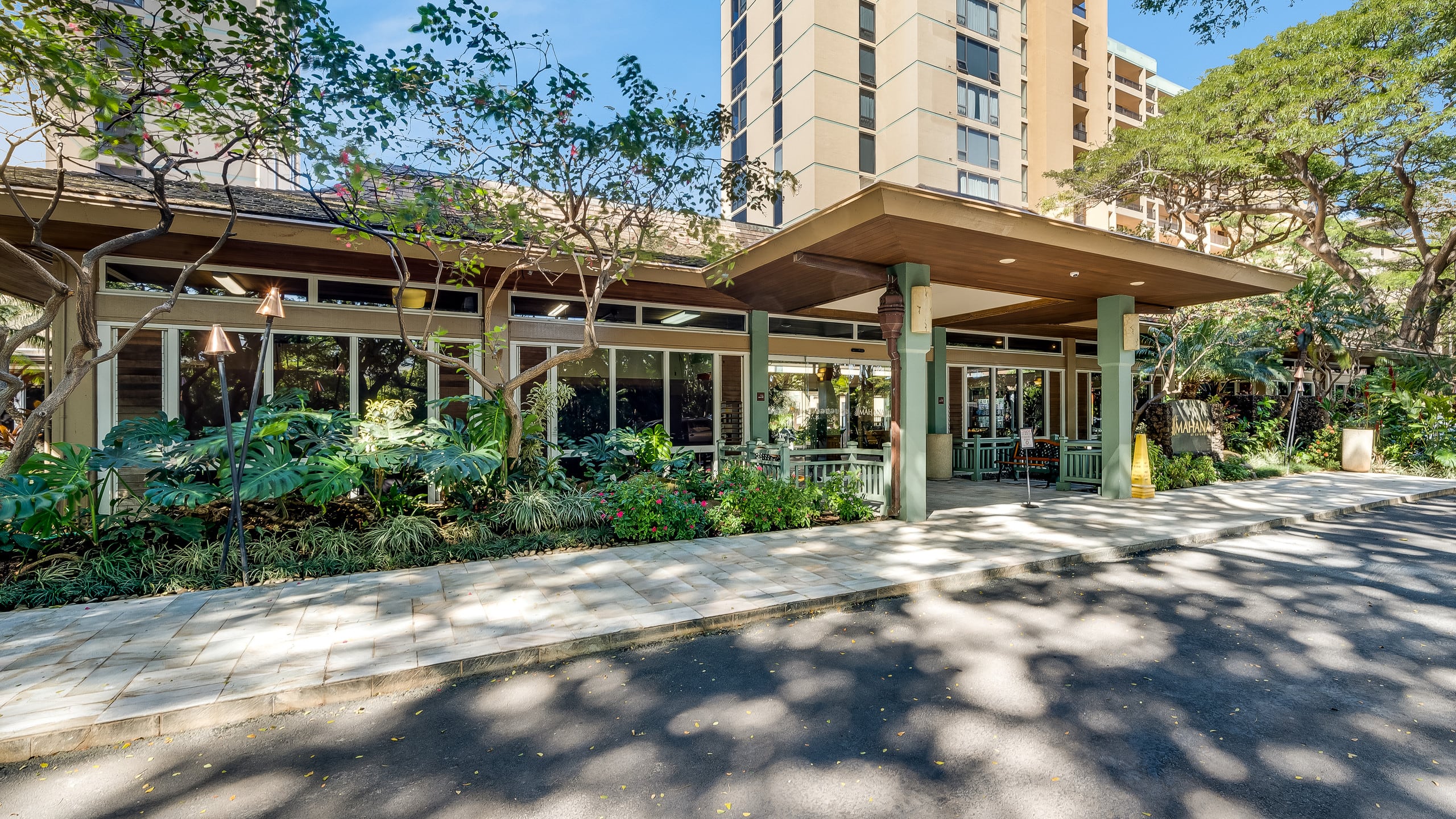 Condo in Lahaina · ★4.8 · 1 bedroom · 2 beds · 1 private bath - Image 14