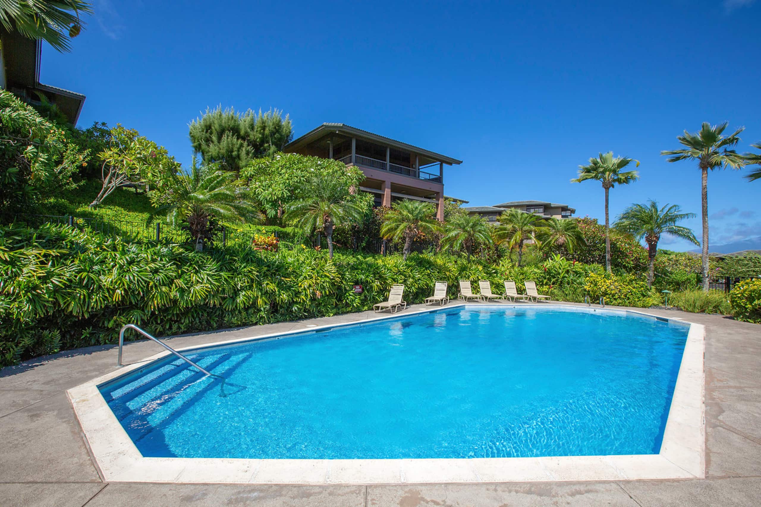Condo in Lahaina · ★4.59 · 1 bedroom · 2 beds · 2 private baths - Image 9