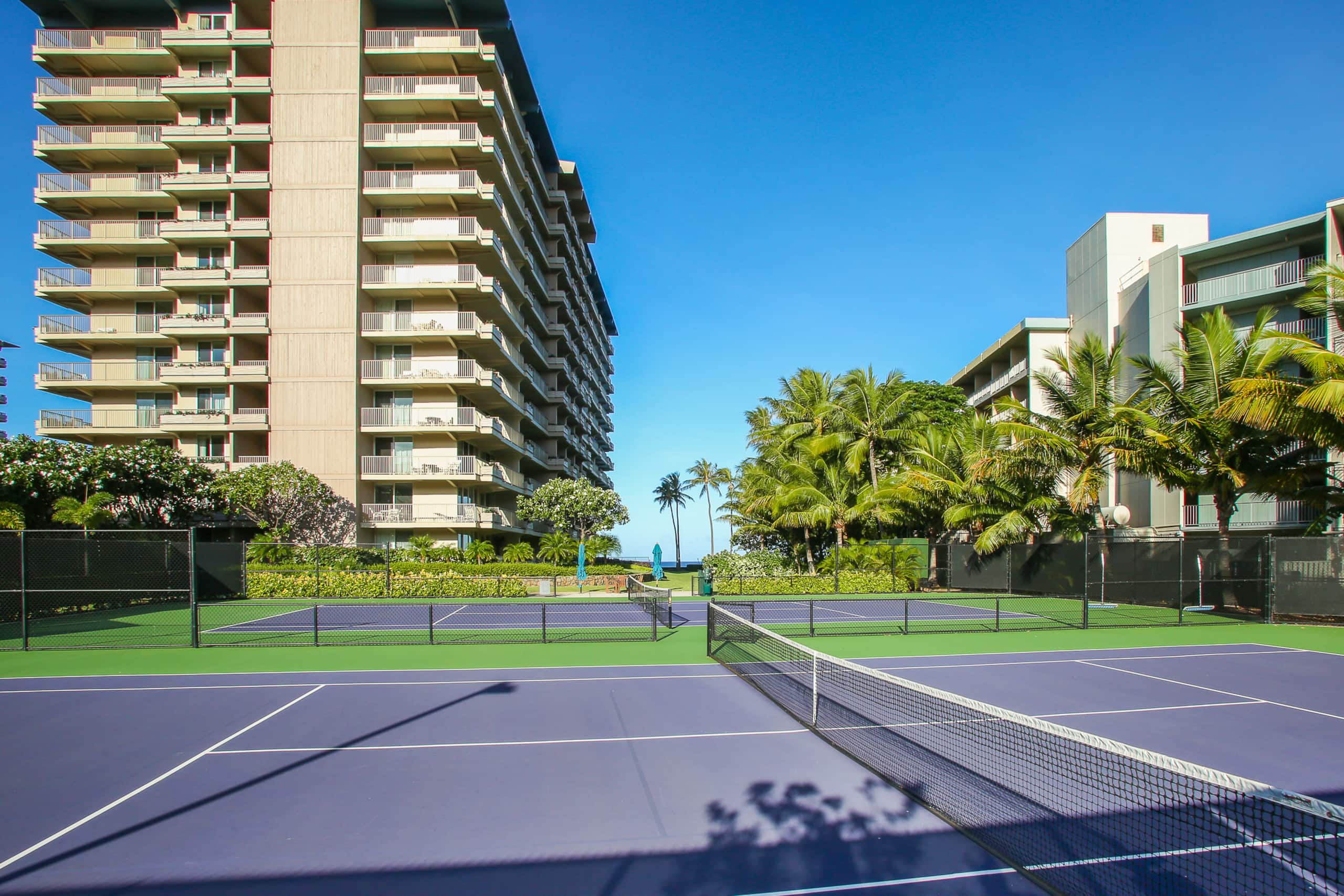 Condo in Lahaina · ★4.67 · 1 bedroom · 2 beds · 1 shared bath - Image 18