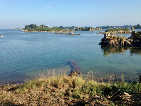 "st Rom": Stunning view on the island of Bréhat