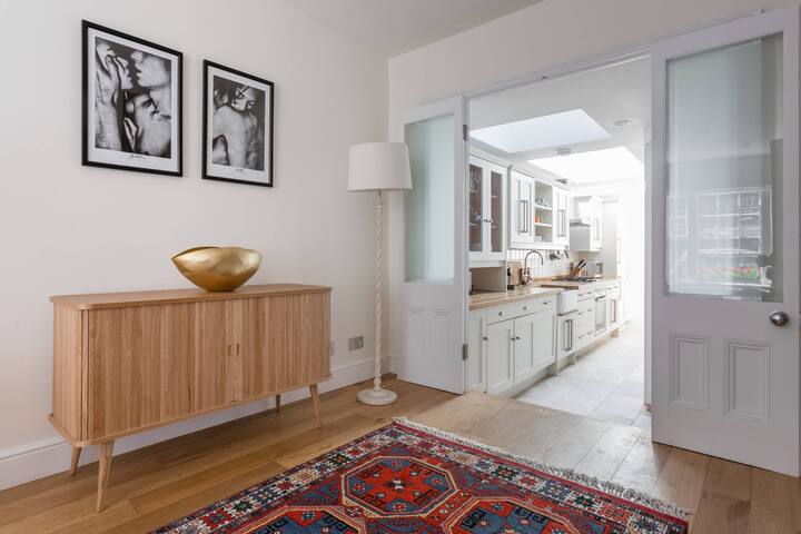 Linhope Street by onefinestay gallery image 4