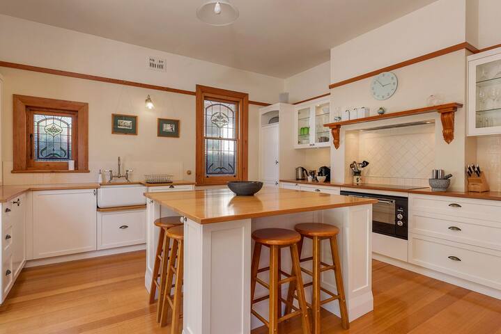 Wellington Views fantastic city location