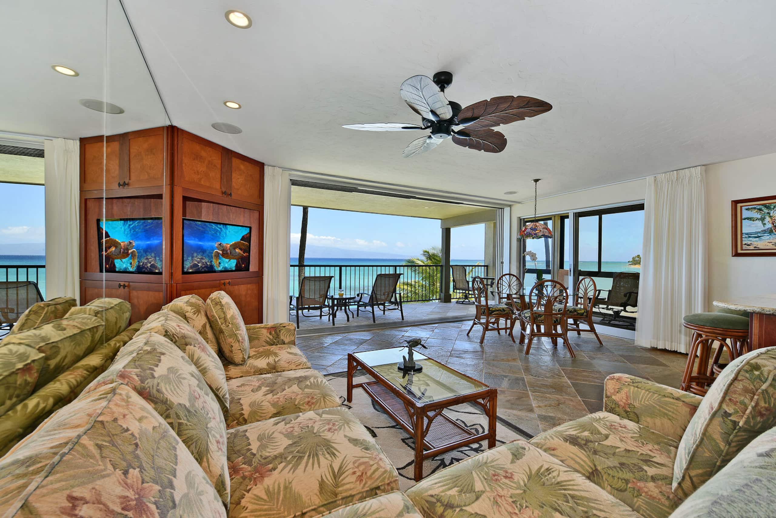 Condo in Lahaina · ★4.33 · 1 bedroom · 1 bed · 2 private baths - Image 6