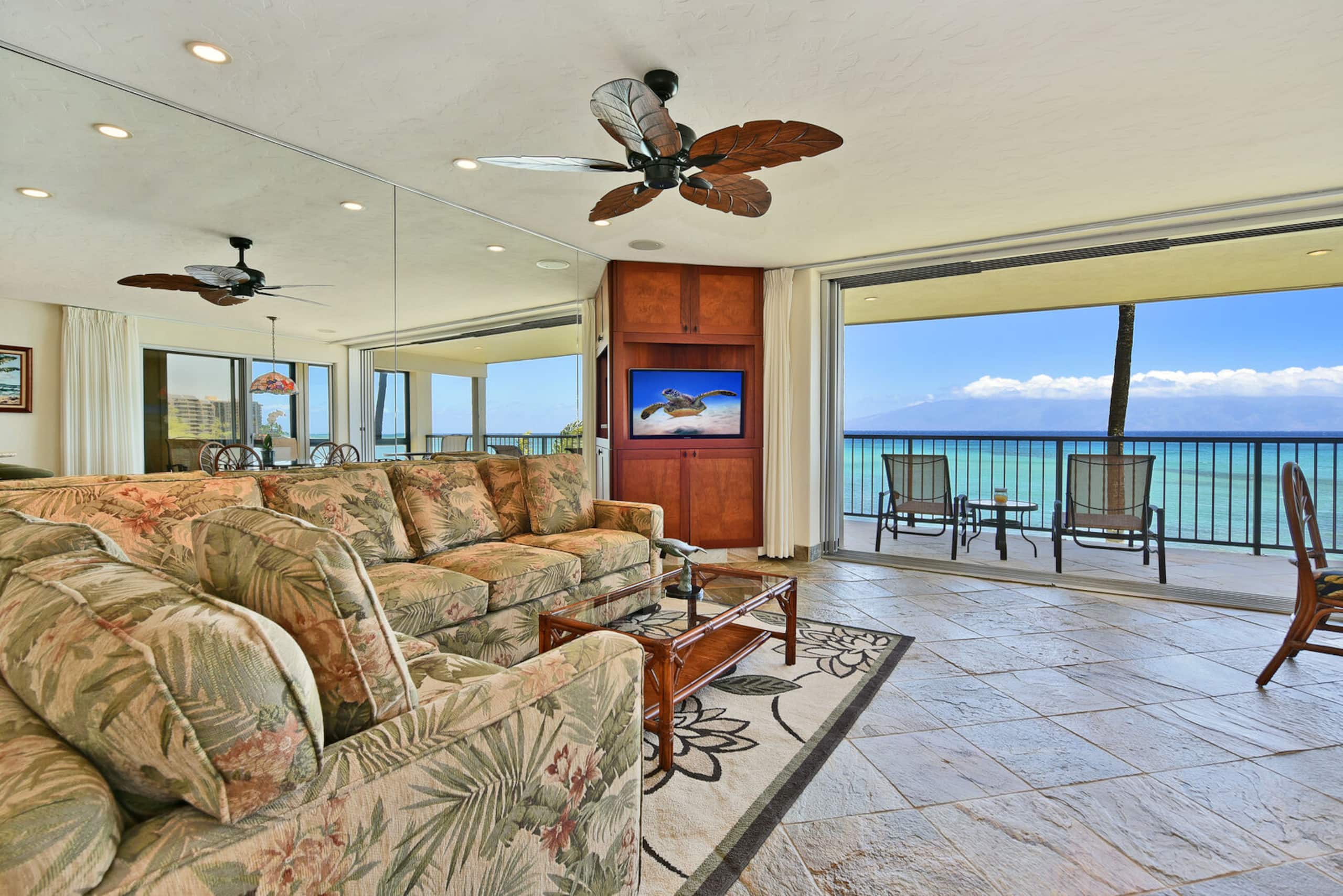 Condo in Lahaina · ★4.33 · 1 bedroom · 1 bed · 2 private baths - Image 5