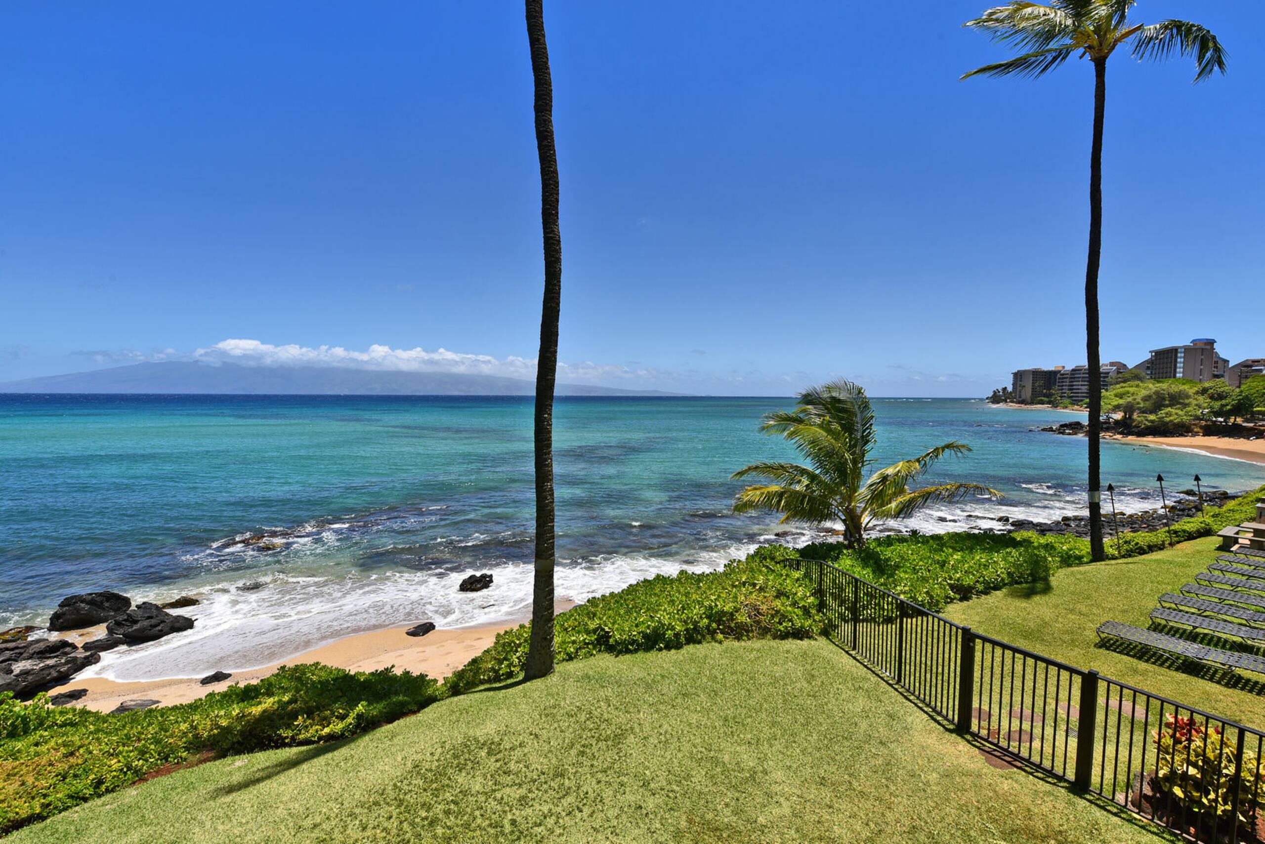 Condo in Lahaina · ★4.33 · 1 bedroom · 1 bed · 2 private baths - Image 23