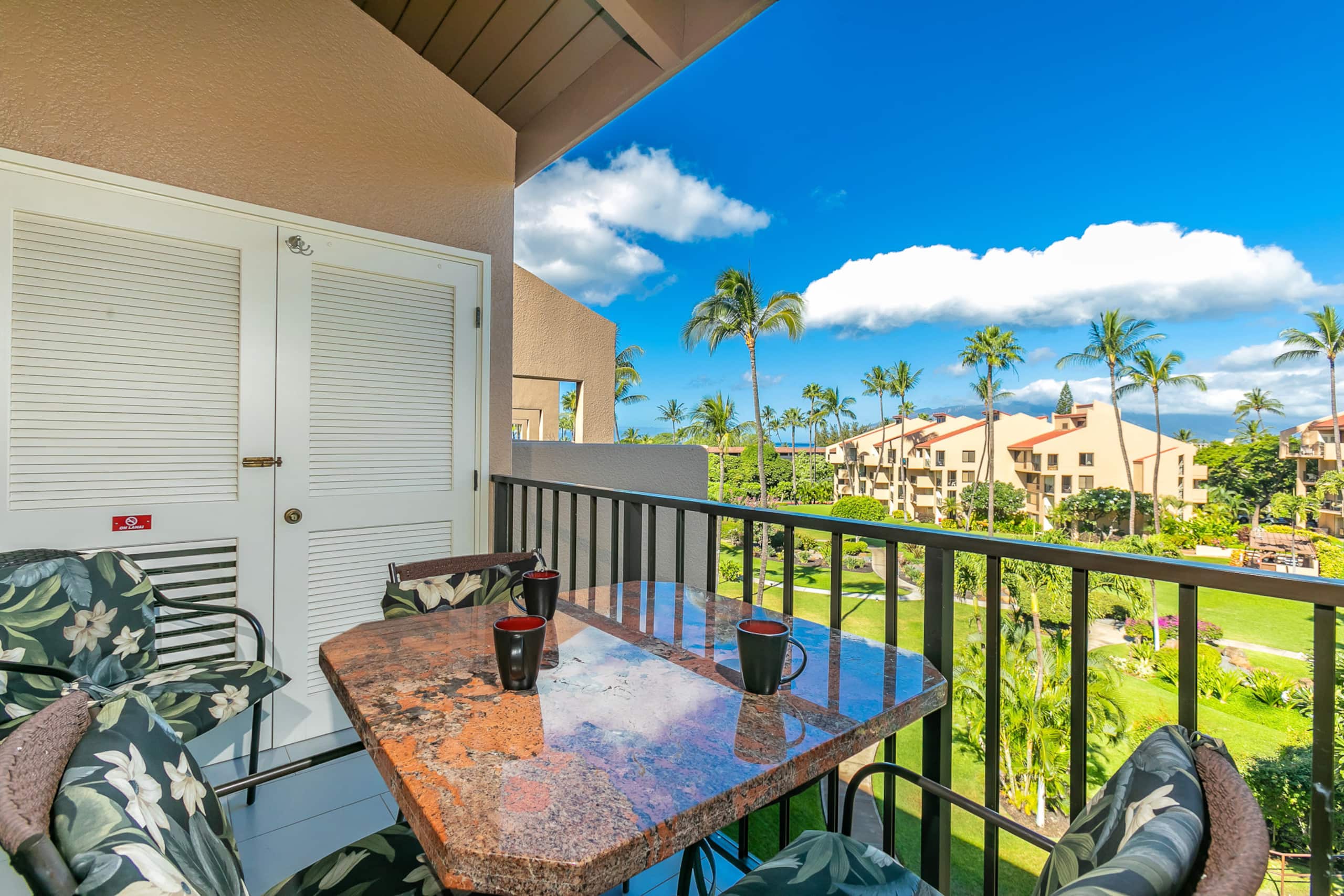 Condo in Kihei · ★4.88 · 2 bedrooms · 3 beds · 2 shared baths - Image 3